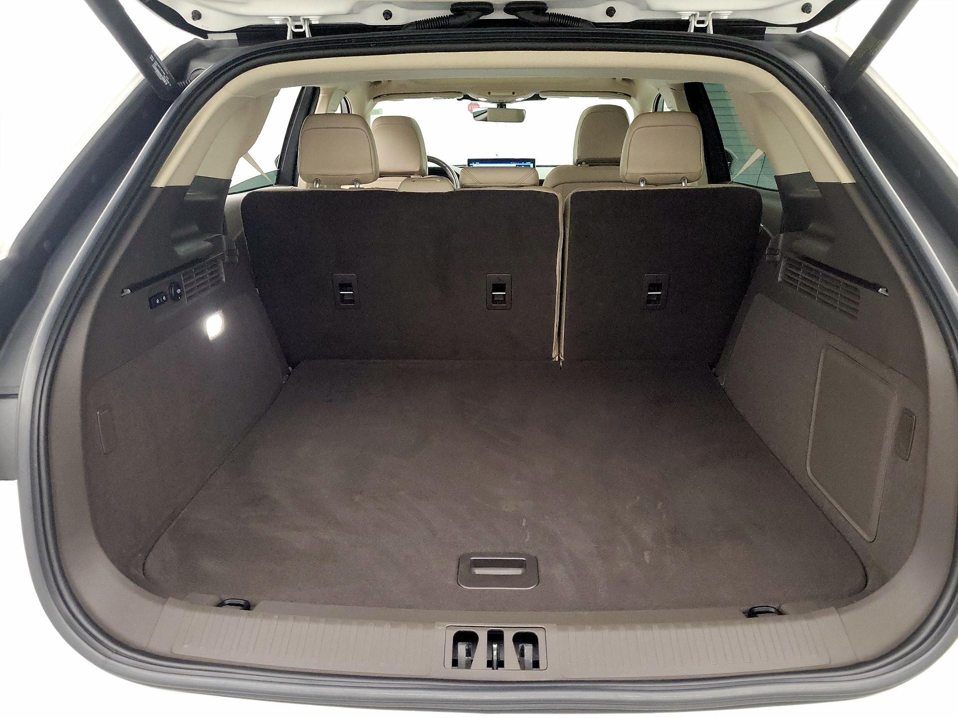 Thumbnail: 2022 Lincoln Nautilus - 20