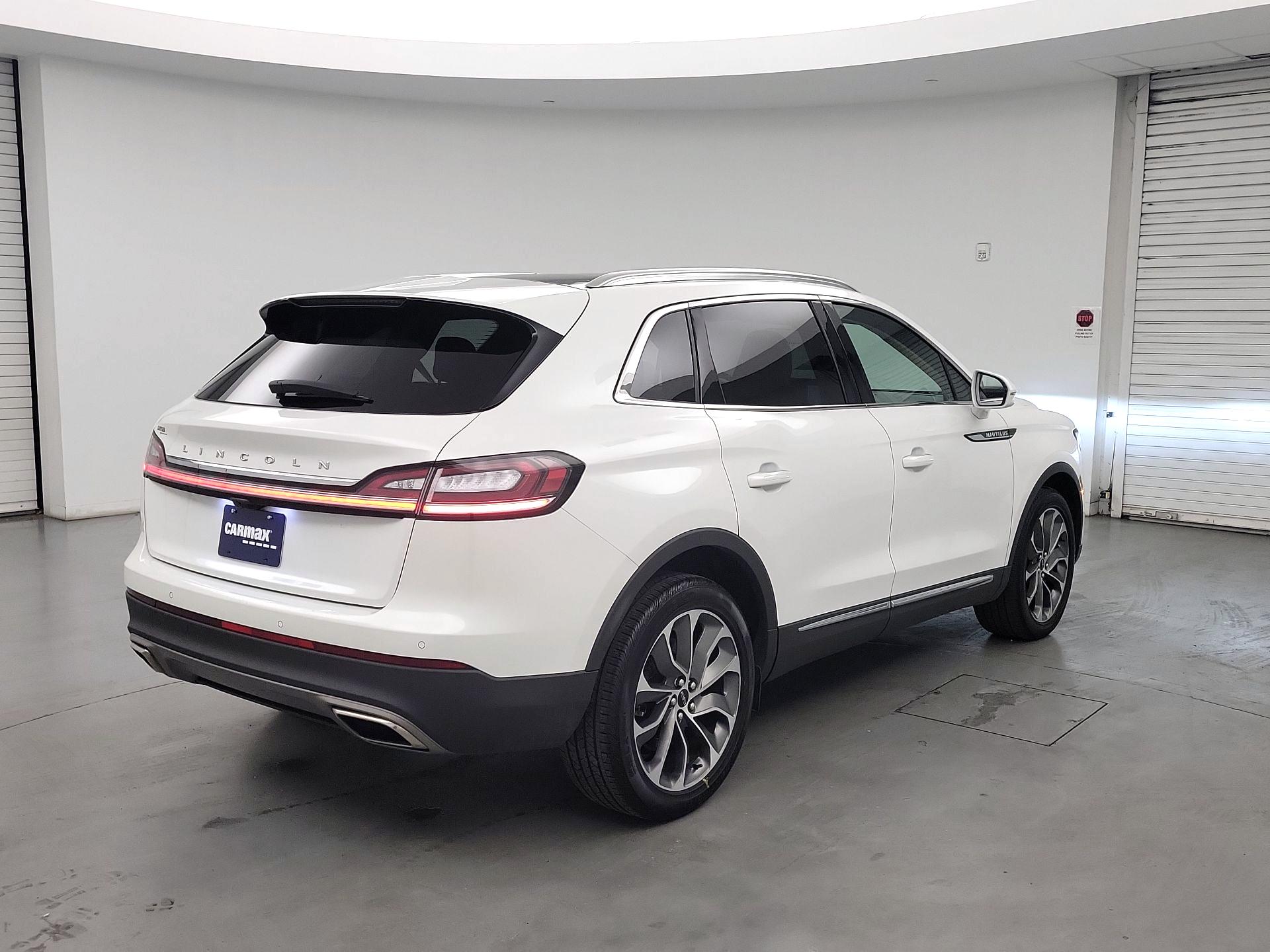 Thumbnail: 2022 Lincoln Nautilus - 5