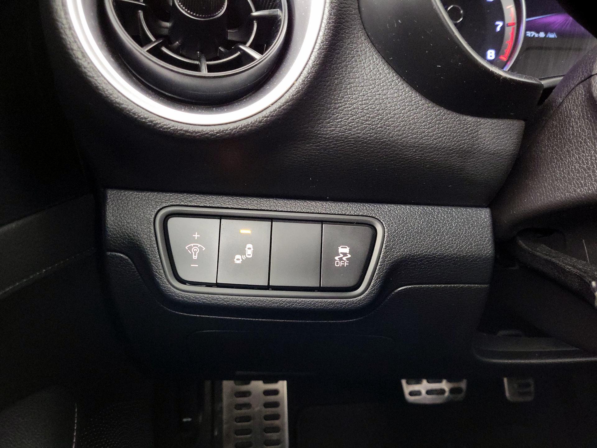 Thumbnail: 2023 Kia Forte - 13