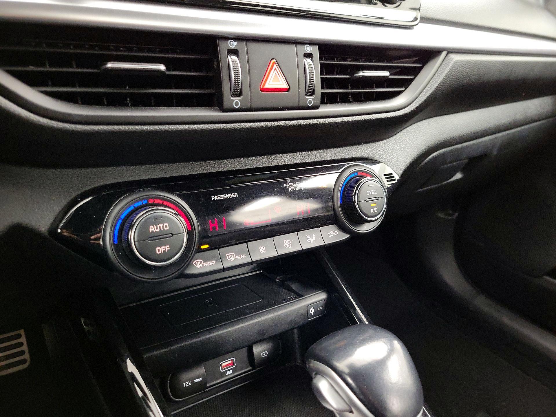 Thumbnail: 2023 Kia Forte - 17