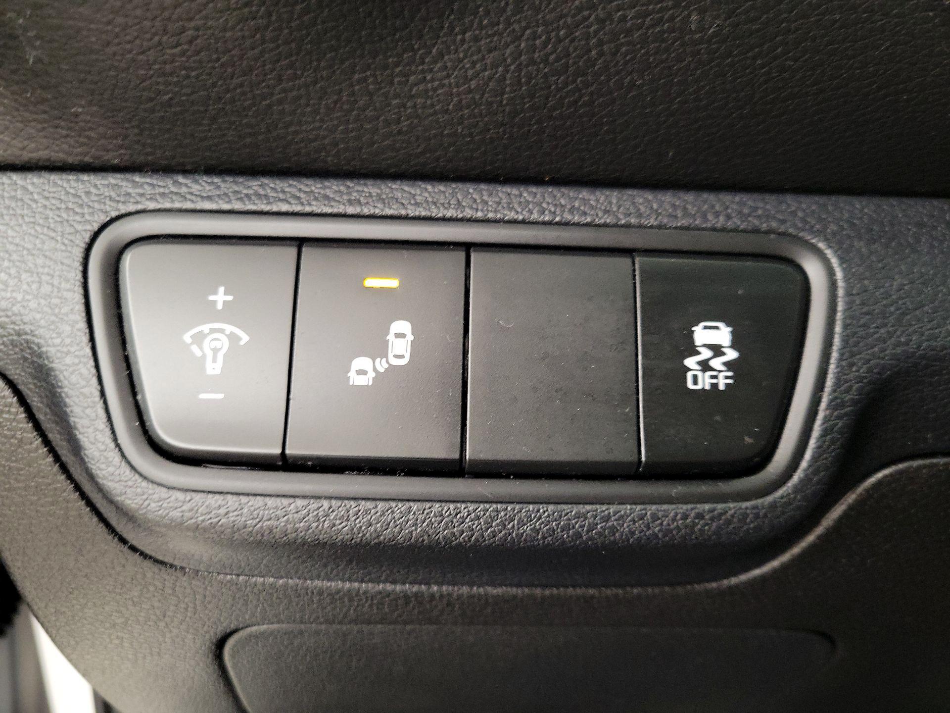 Thumbnail: 2023 Kia Forte - 13