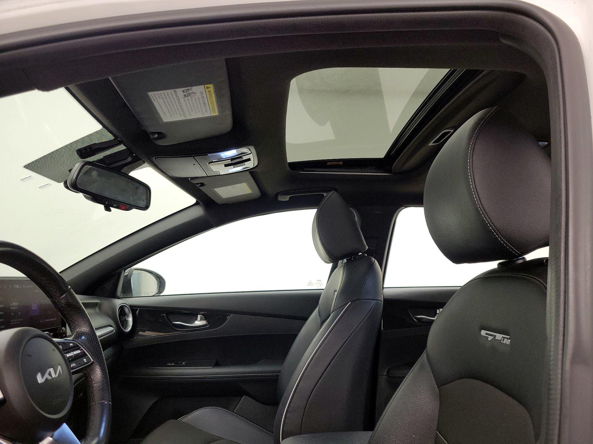 Thumbnail: 2023 Kia Forte - 20