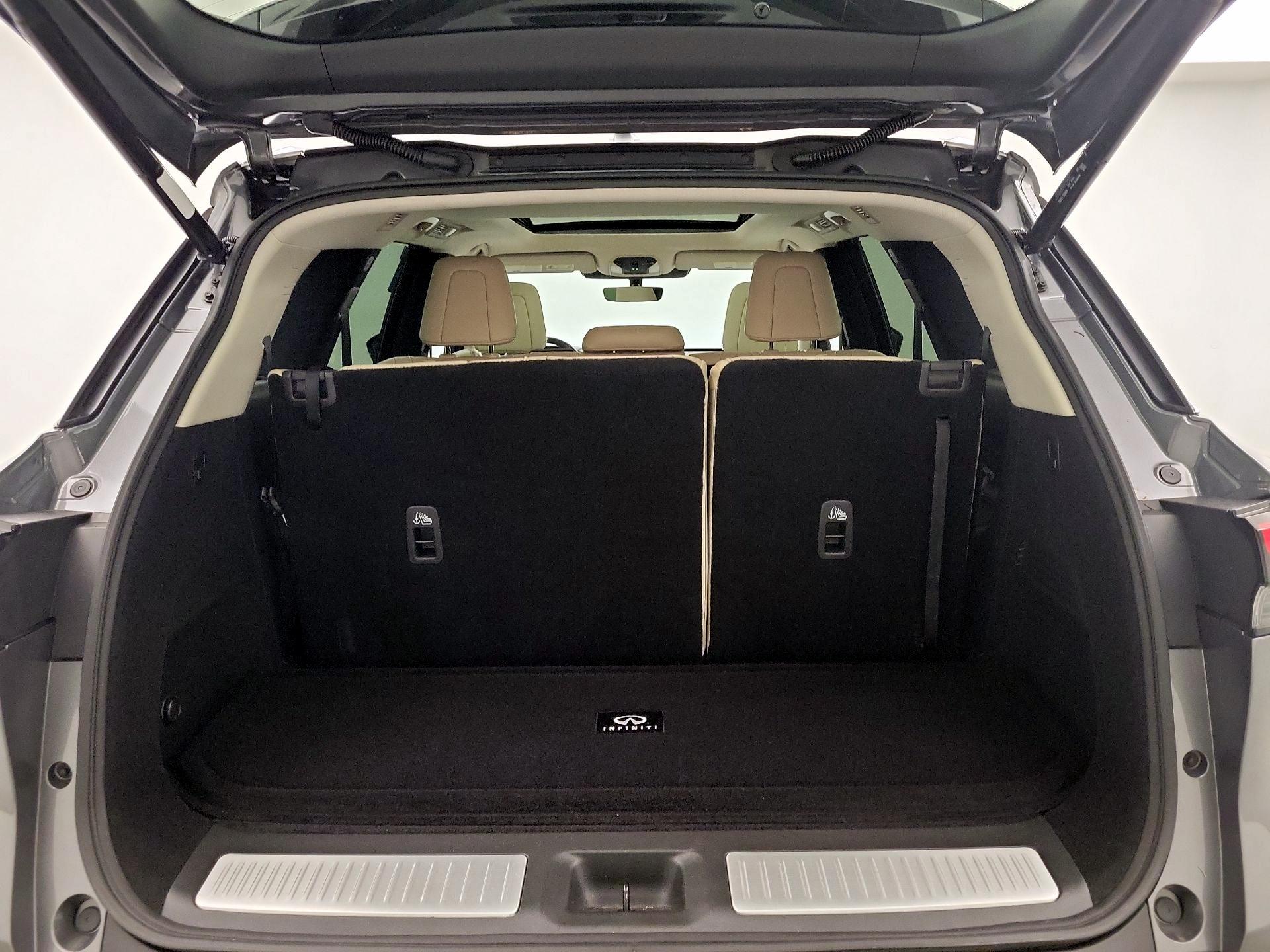 Thumbnail: 2023 INFINITI QX60 - 20