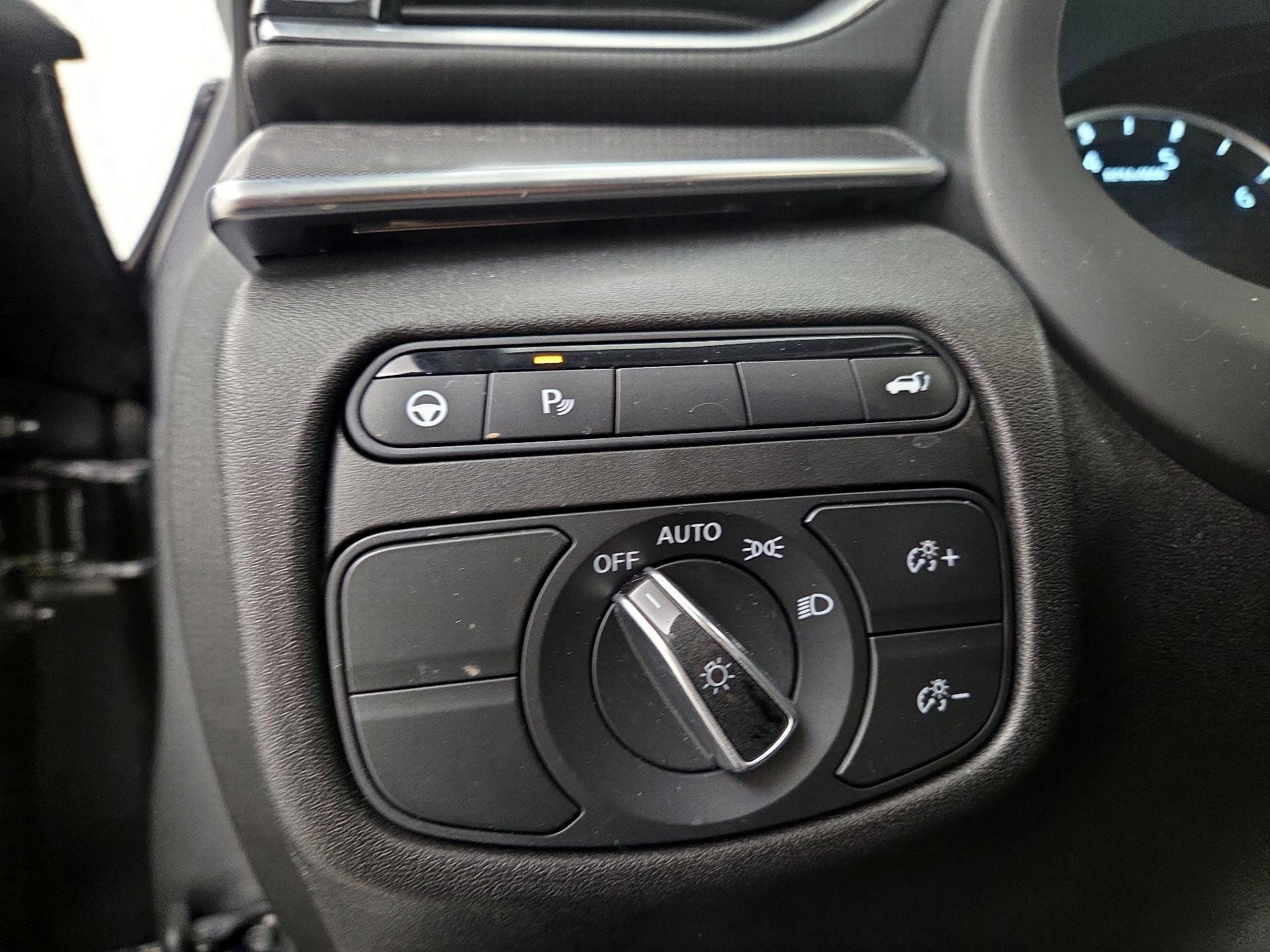 Thumbnail: 2023 INFINITI QX50 - 13