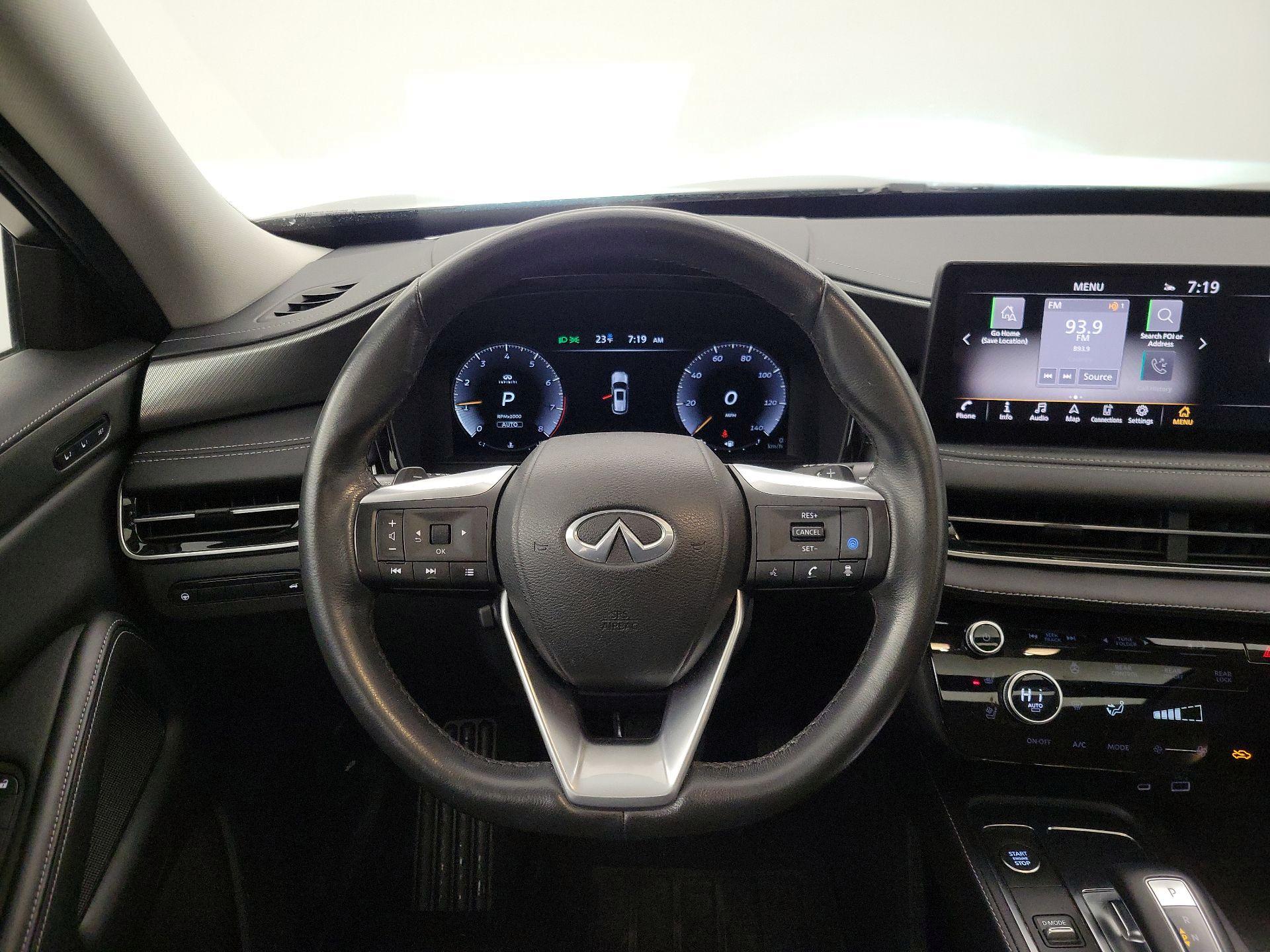 Thumbnail: 2023 INFINITI QX60 - 10
