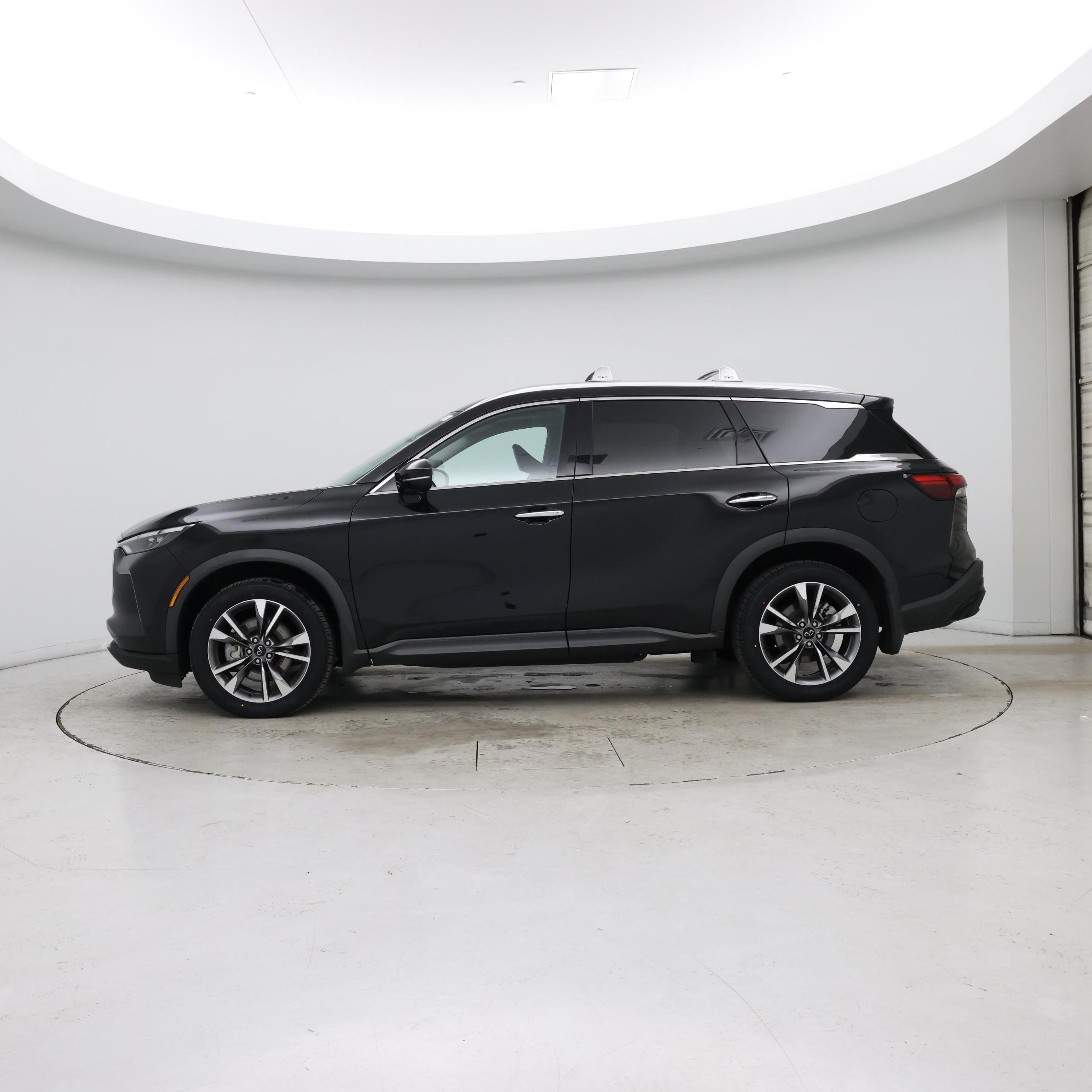 Thumbnail: 2023 INFINITI QX60 - 3