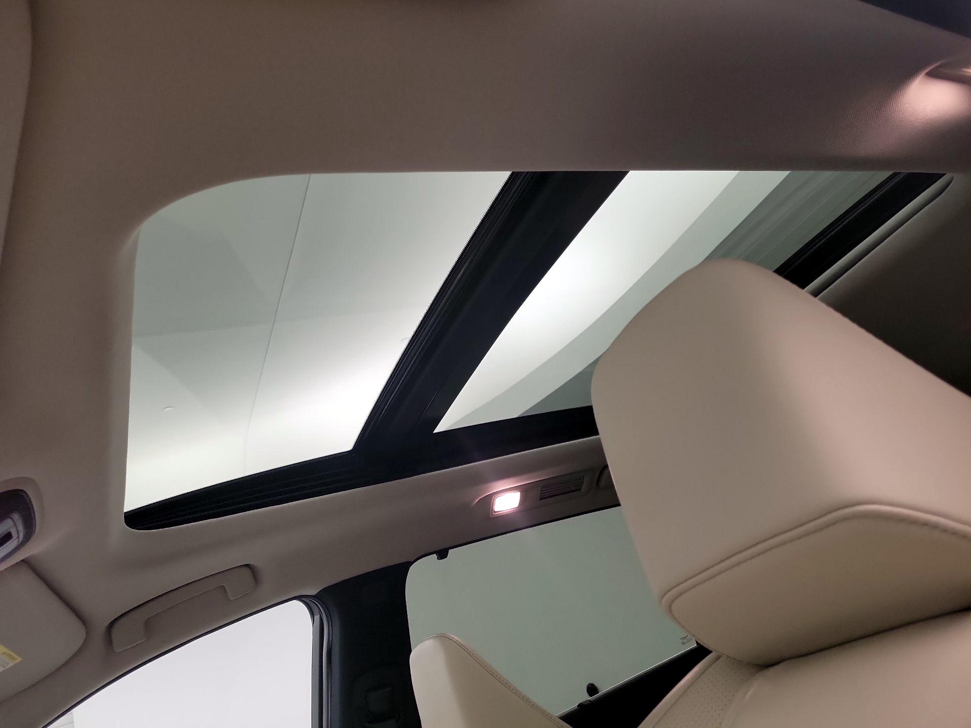 Thumbnail: 2024 INFINITI QX60 - 18