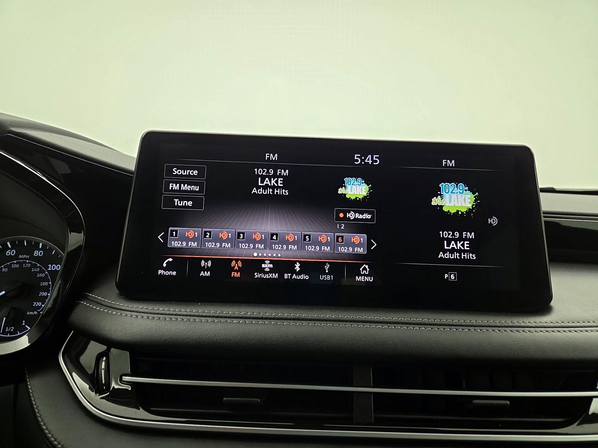 Thumbnail: 2023 INFINITI QX60 - 15