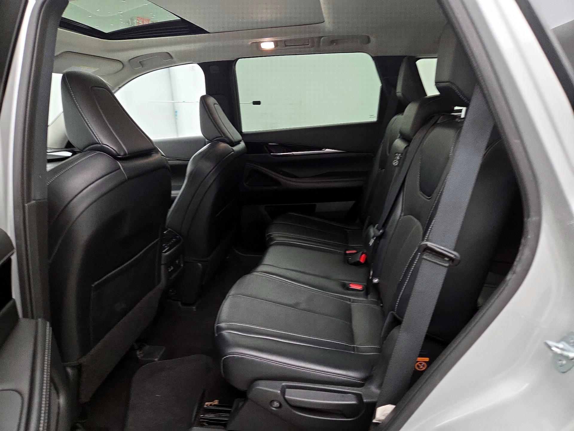 Thumbnail: 2023 INFINITI QX60 - 20