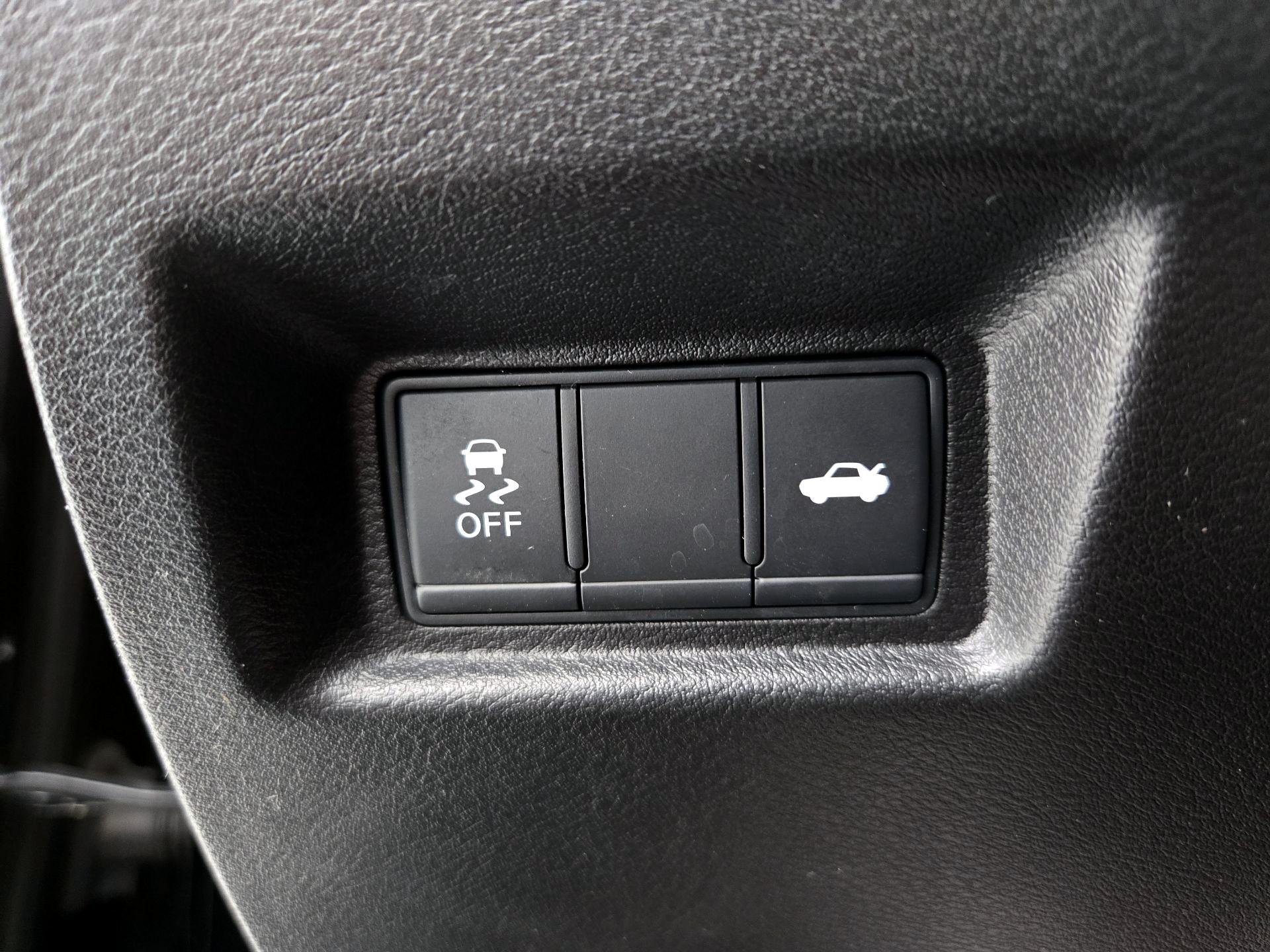 Thumbnail: 2022 INFINITI Q50 - 13