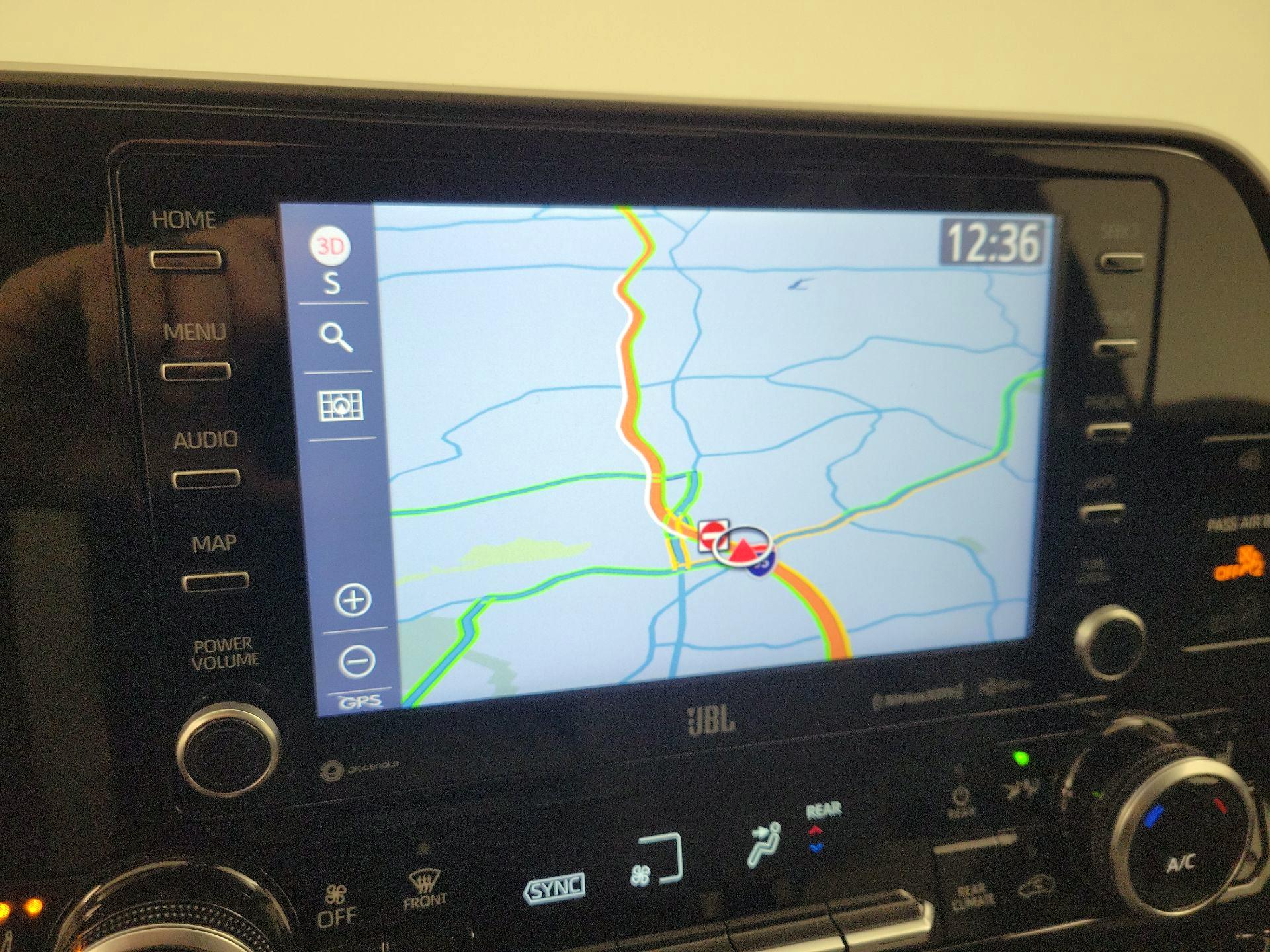 Thumbnail: 2021 Toyota Highlander - 14