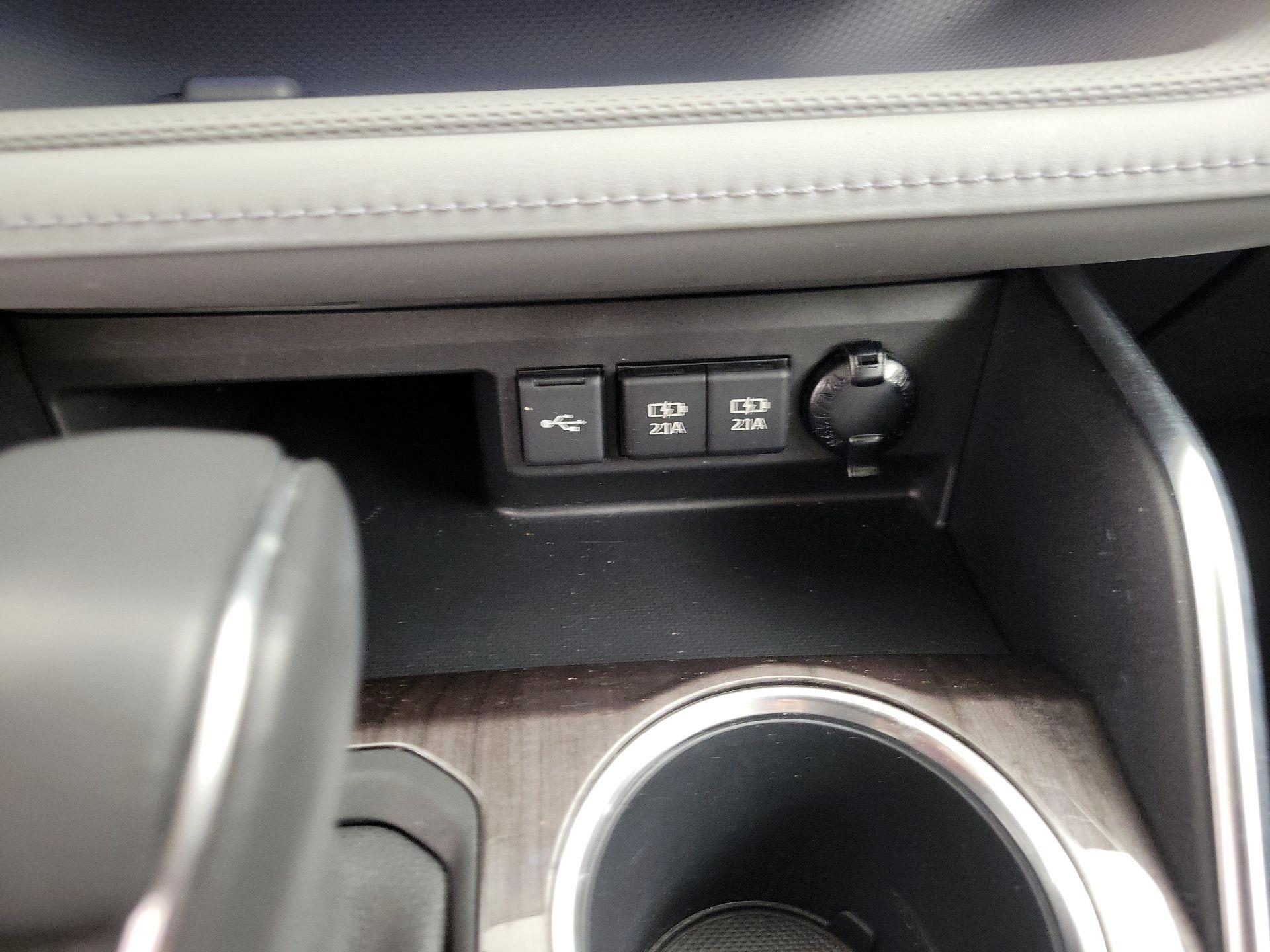 Thumbnail: 2021 Toyota Highlander - 19