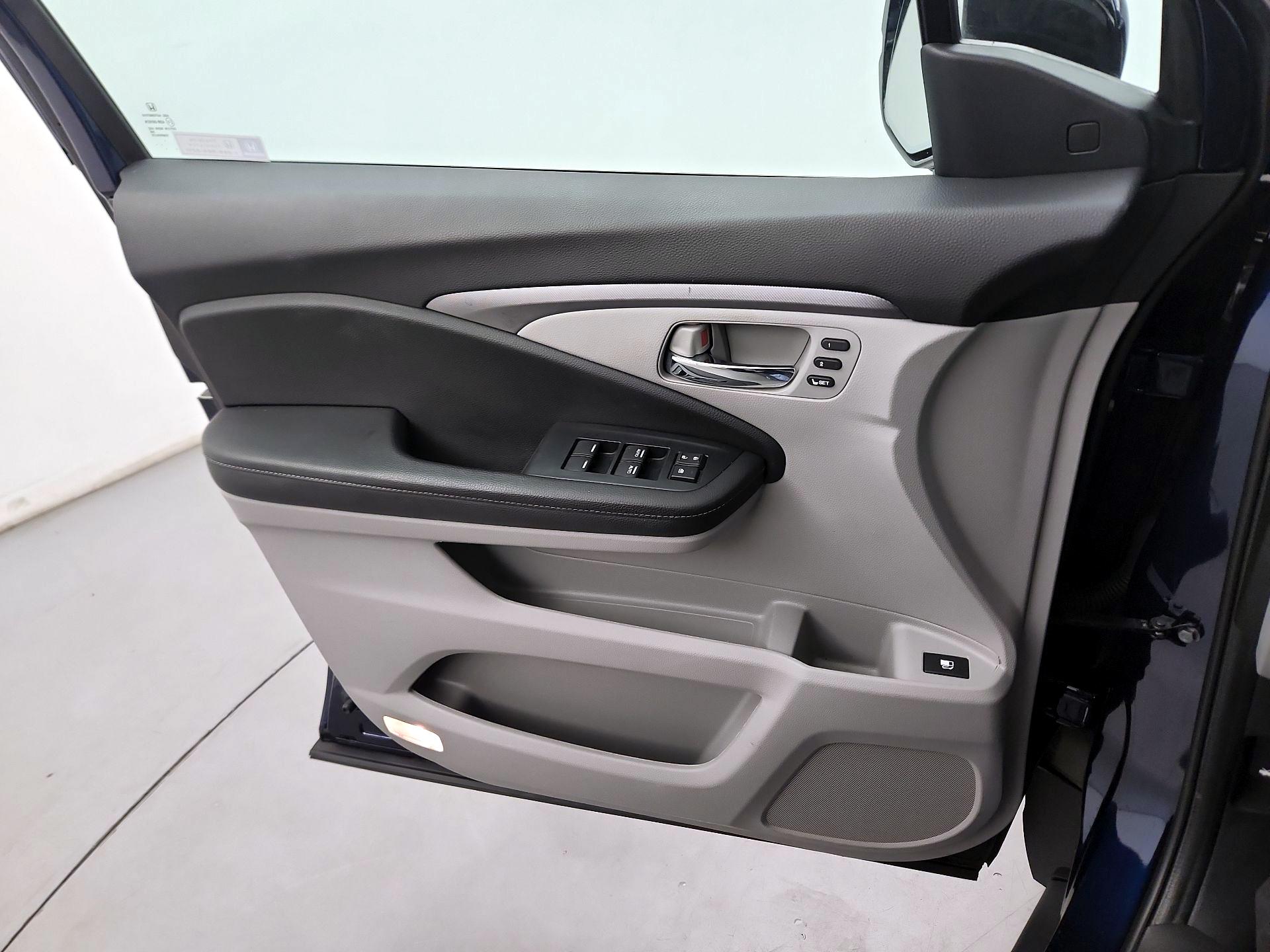 Thumbnail: 2023 Honda Ridgeline - 10