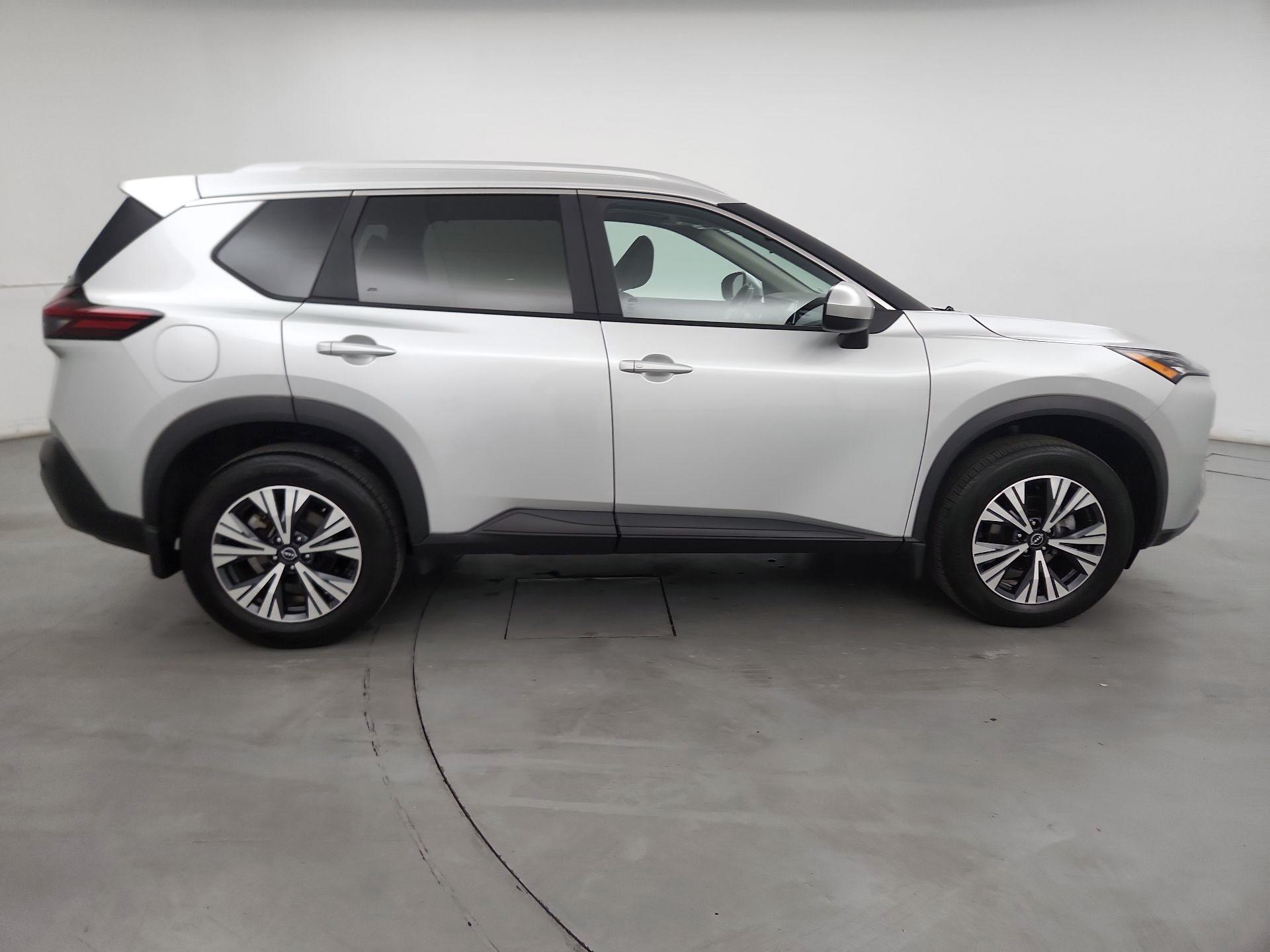 Thumbnail: 2023 Nissan Rogue - 4