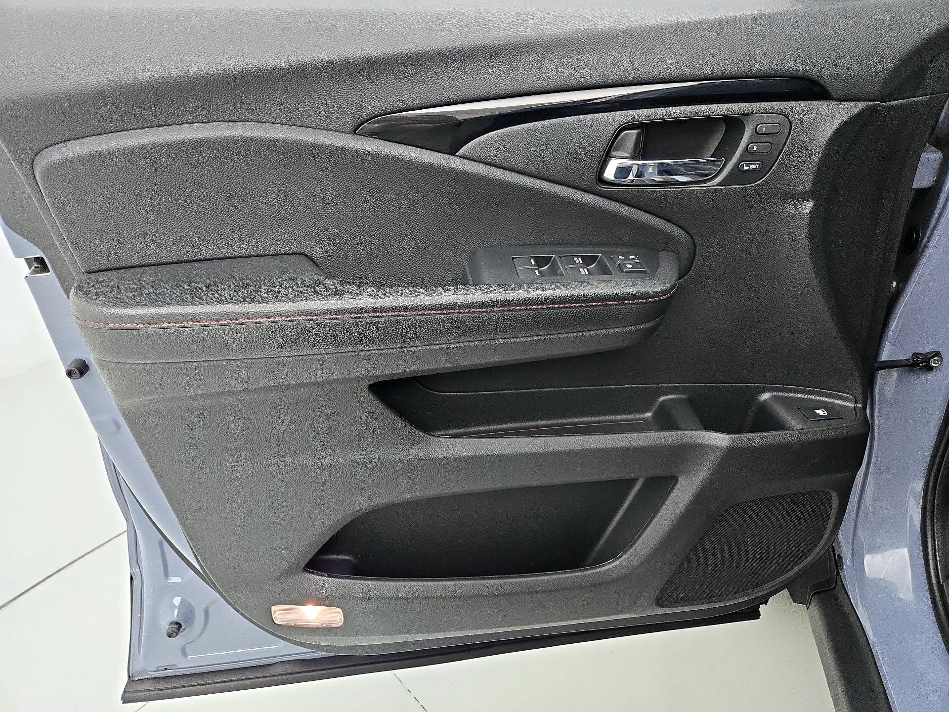 Thumbnail: 2023 Honda Ridgeline - 12