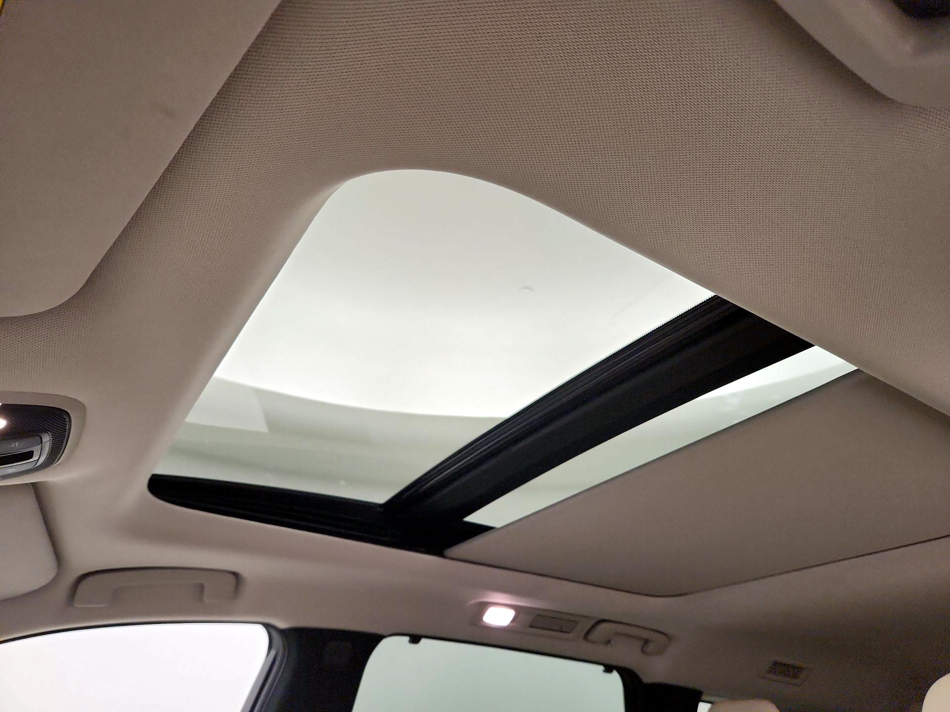 Thumbnail: 2023 INFINITI QX60 - 20