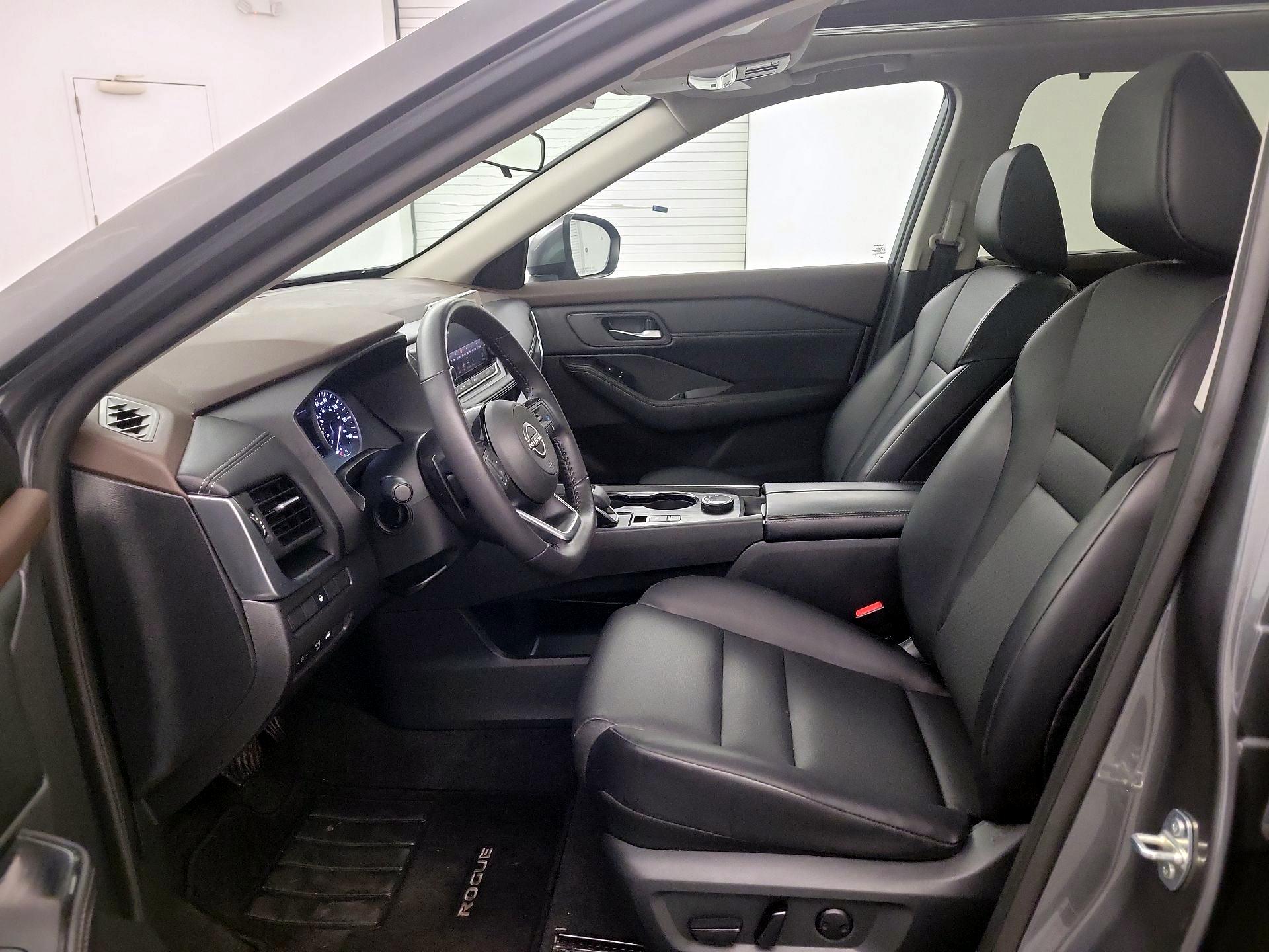 Thumbnail: 2023 Nissan Rogue - 9