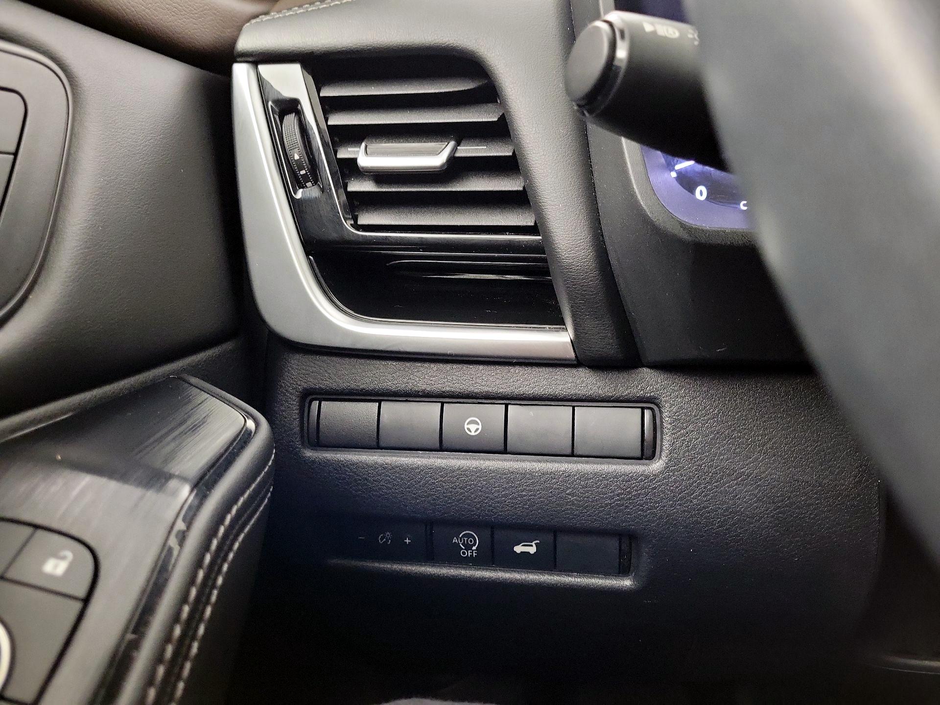 Thumbnail: 2023 Nissan Rogue - 11