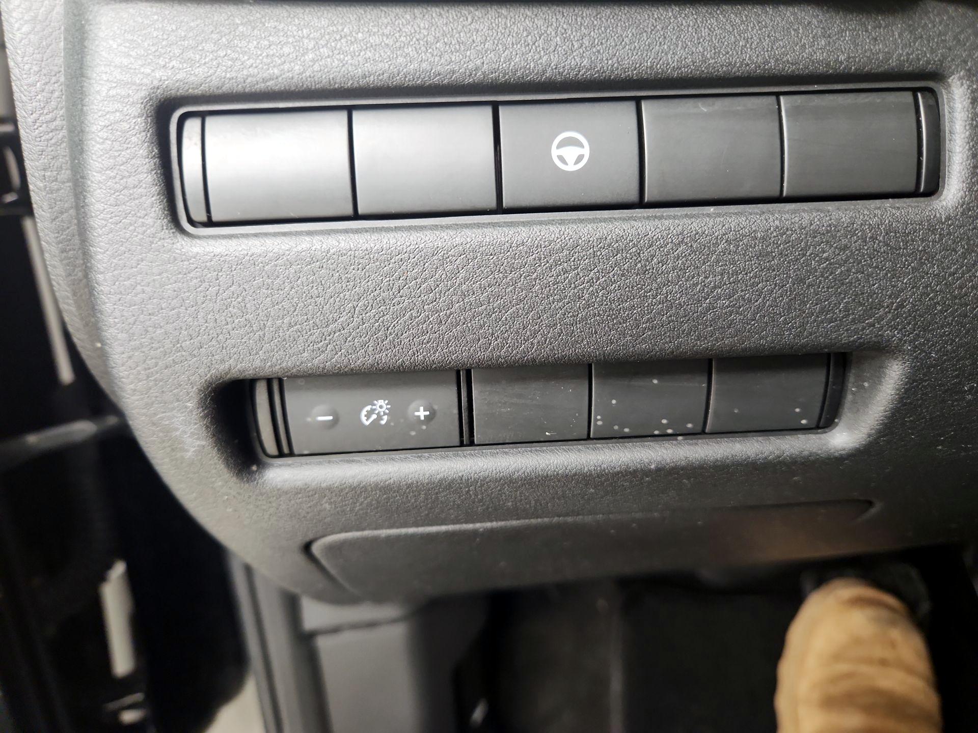 Thumbnail: 2021 Nissan Rogue - 13