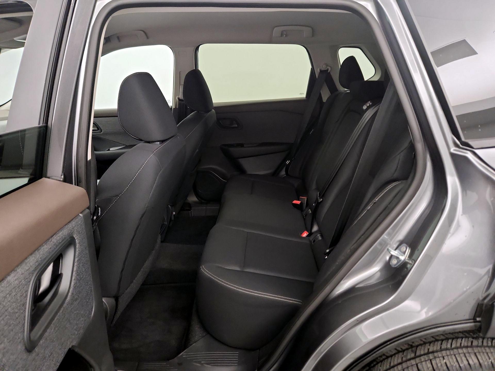 Thumbnail: 2023 Nissan Rogue - 17