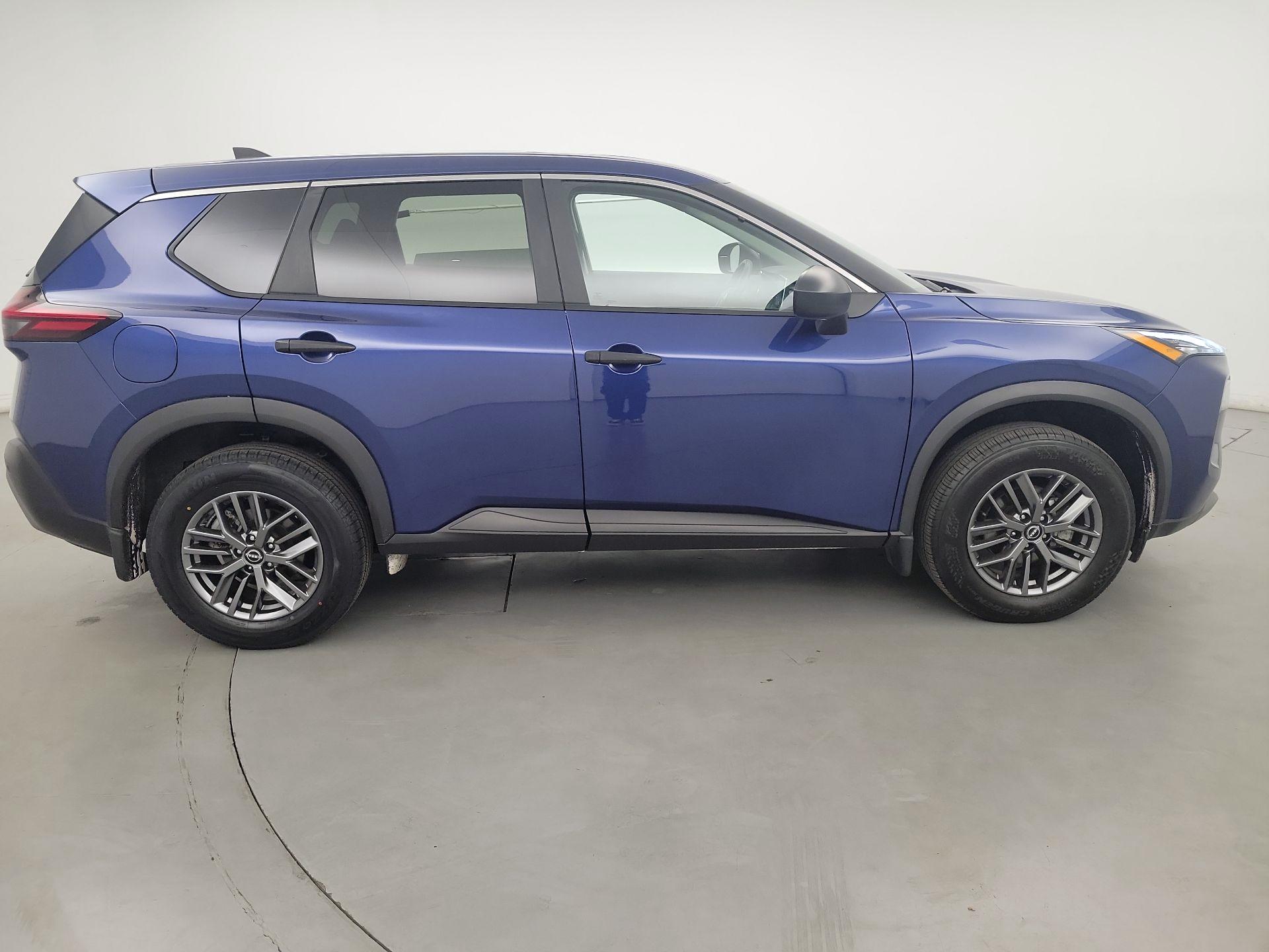 Thumbnail: 2023 Nissan Rogue - 4