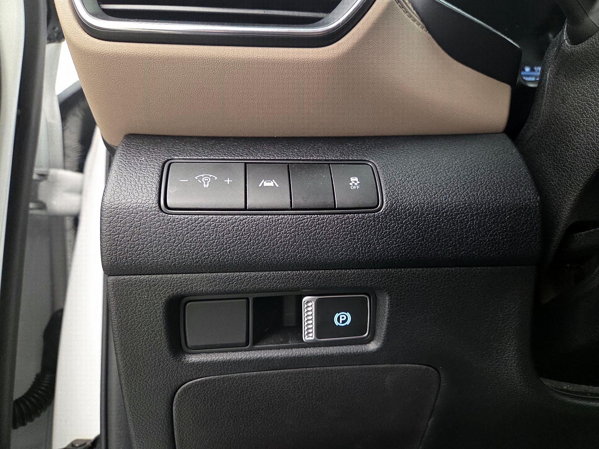 Thumbnail: 2023 Hyundai Santa Fe - 13