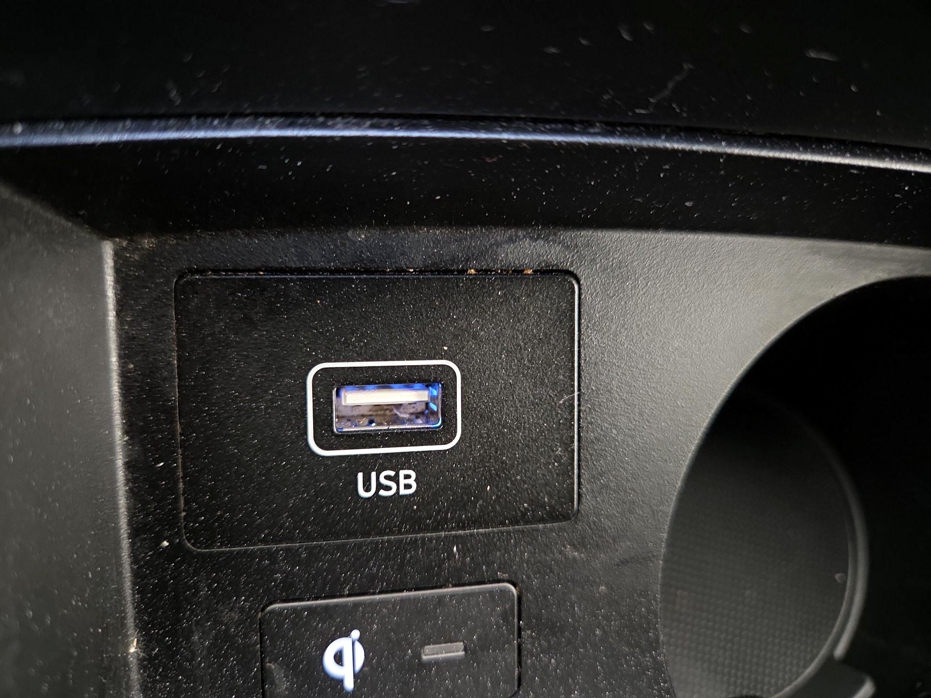 Thumbnail: 2023 Hyundai Santa Fe - 19