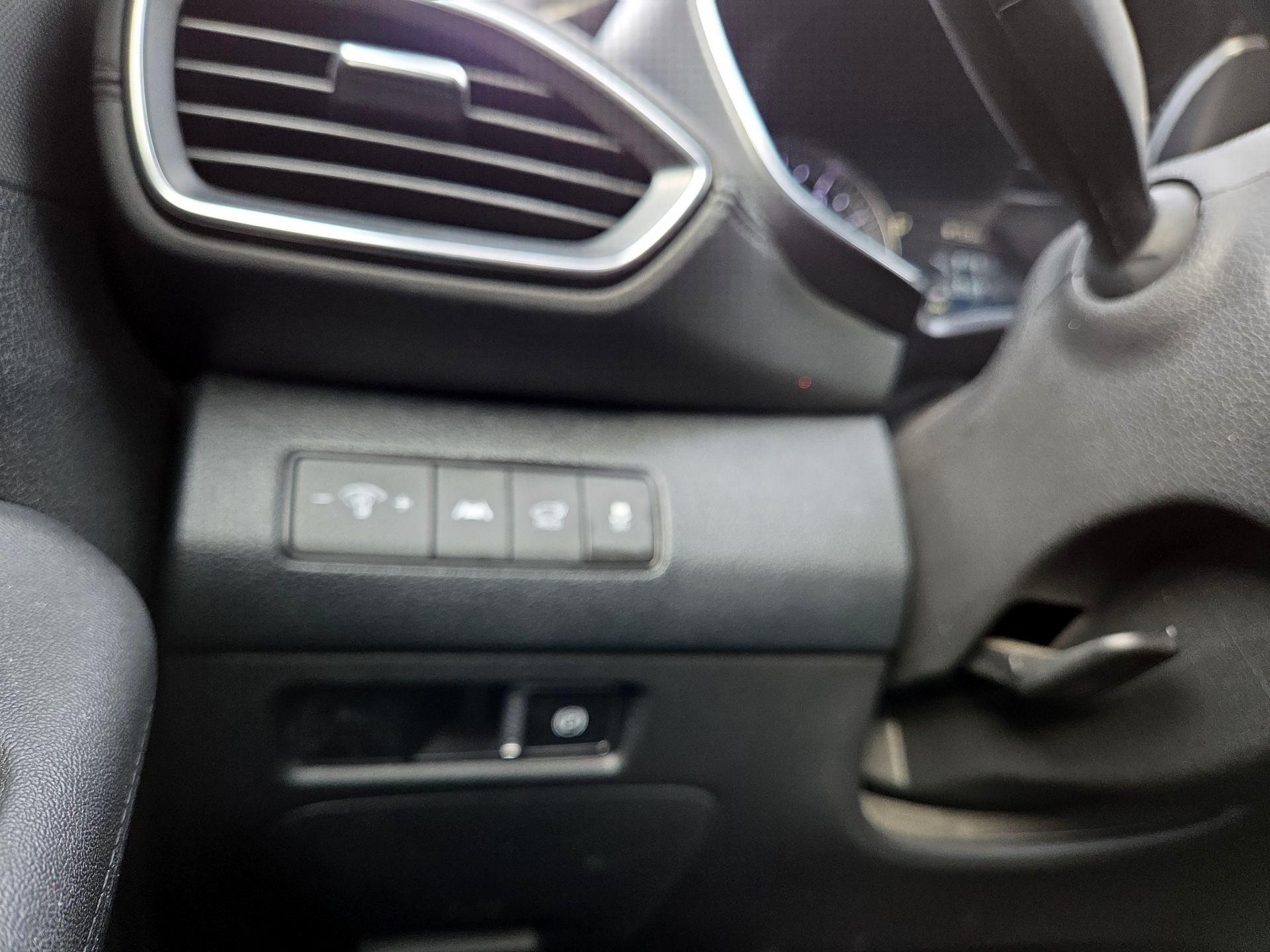 Thumbnail: 2023 Hyundai Santa Fe - 11