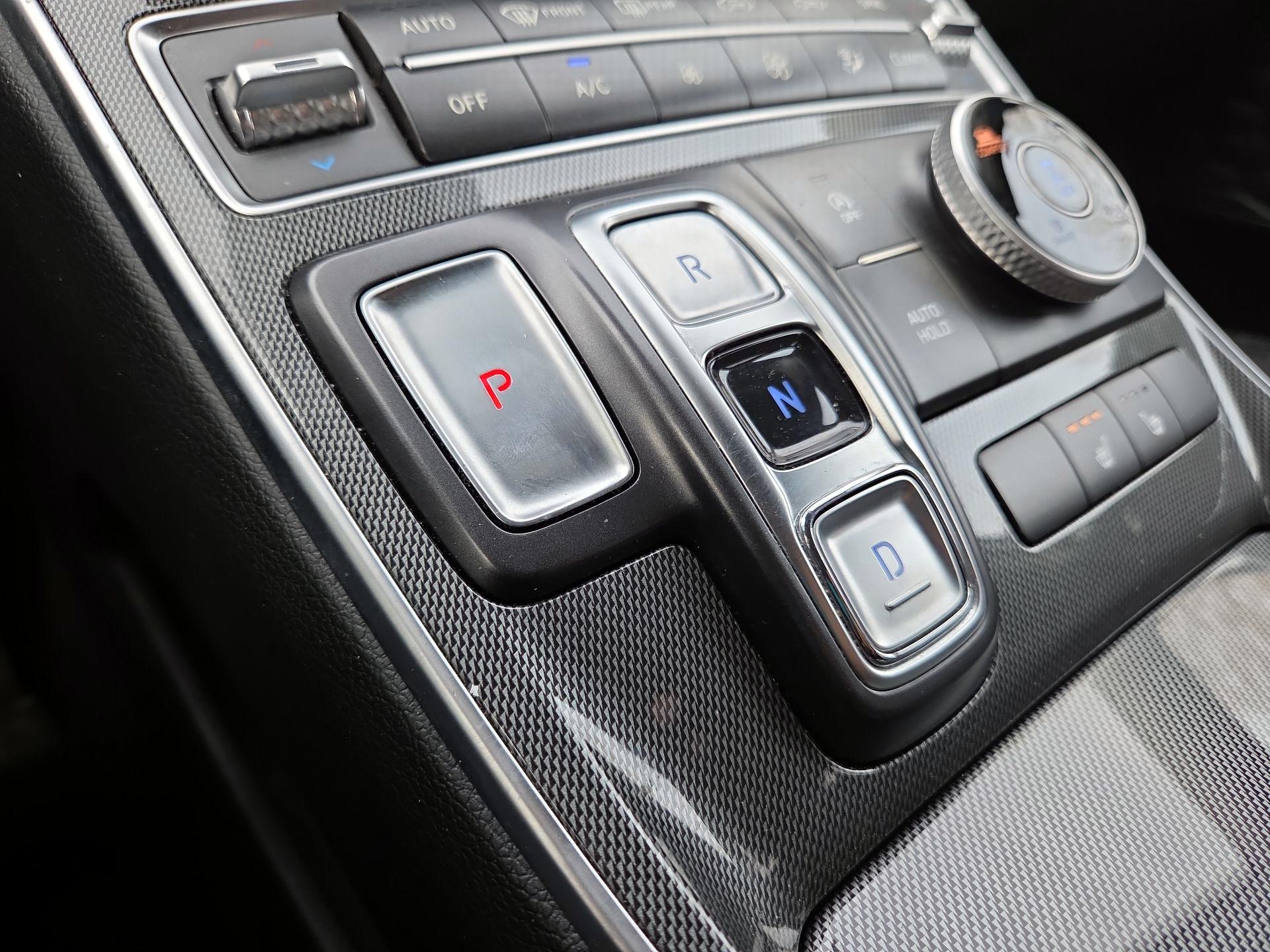 Thumbnail: 2023 Hyundai Santa Fe - 15