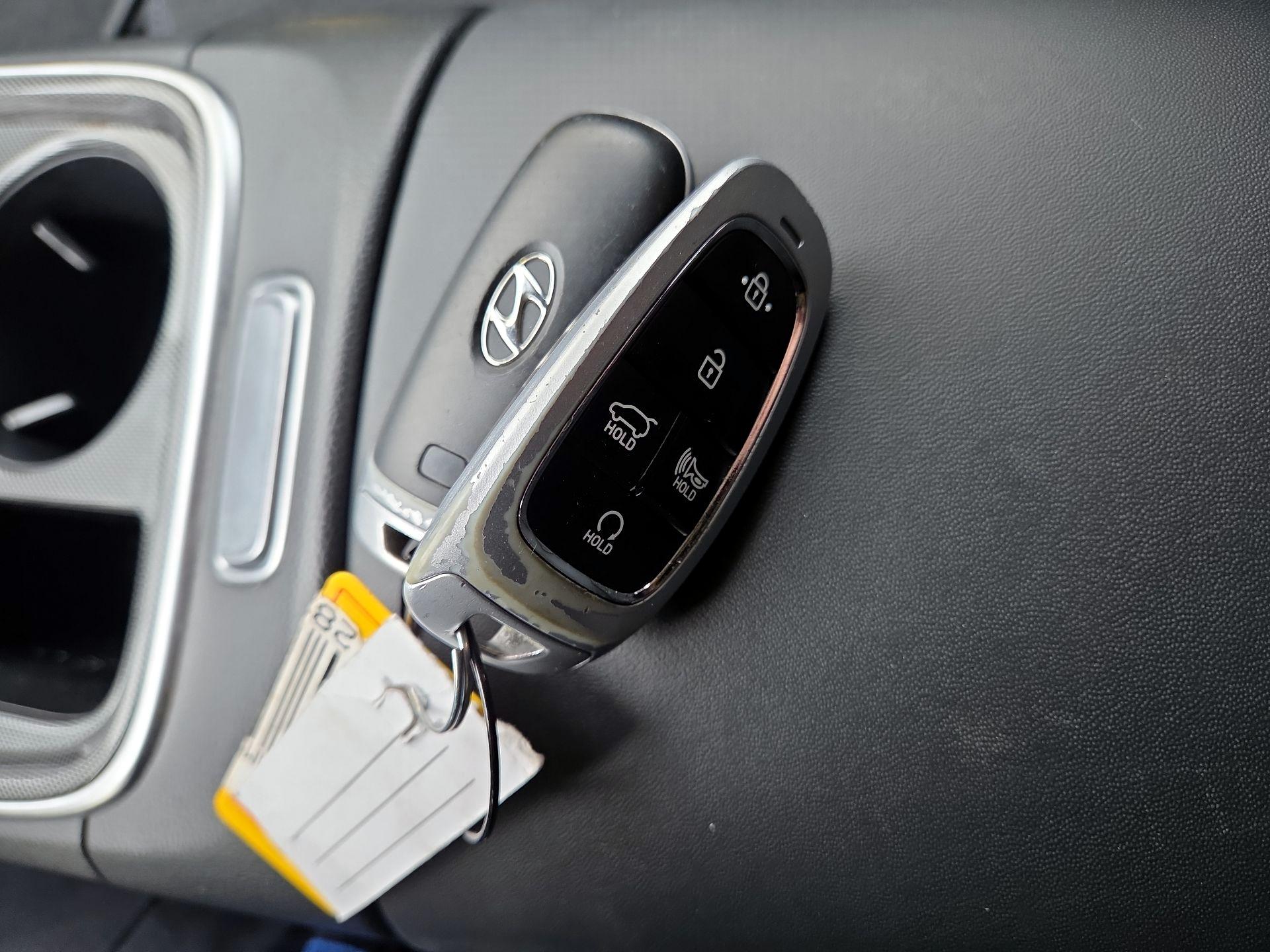 Thumbnail: 2023 Hyundai Santa Fe - 20