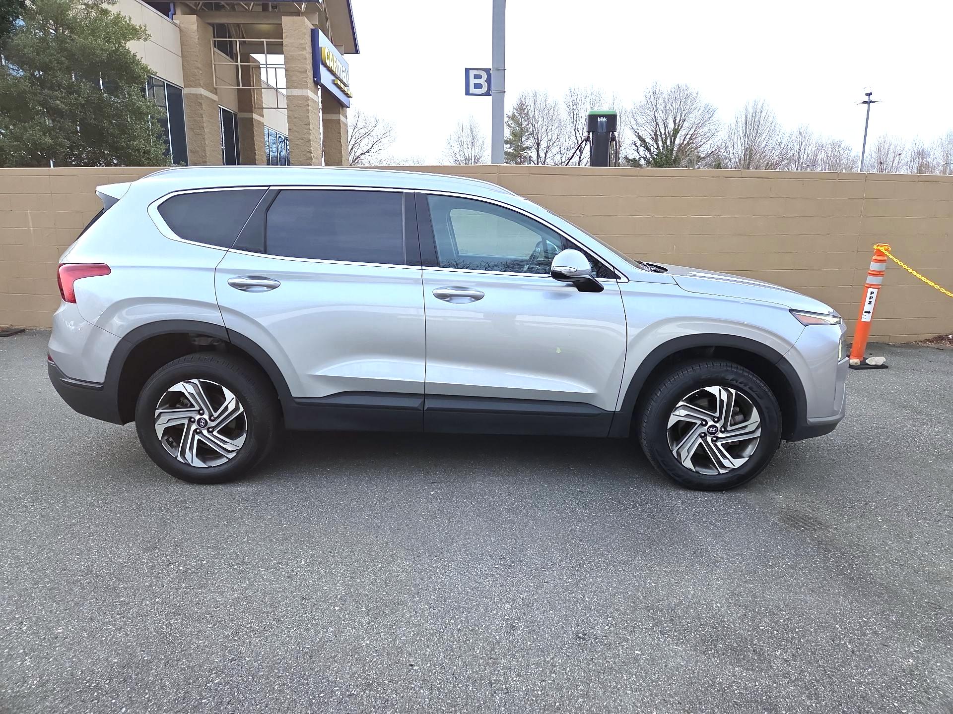 Thumbnail: 2023 Hyundai Santa Fe - 4