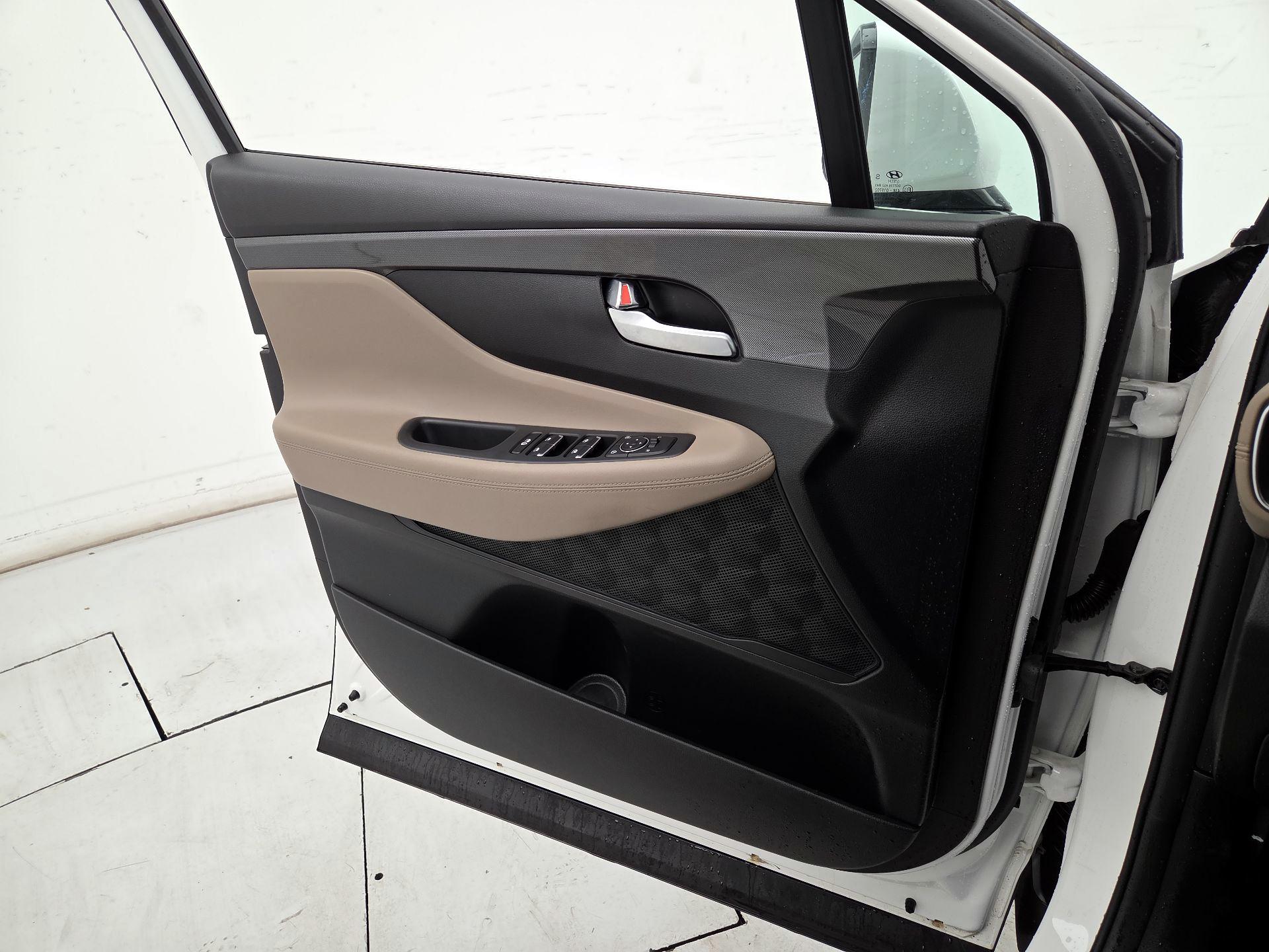 Thumbnail: 2023 Hyundai Santa Fe - 12