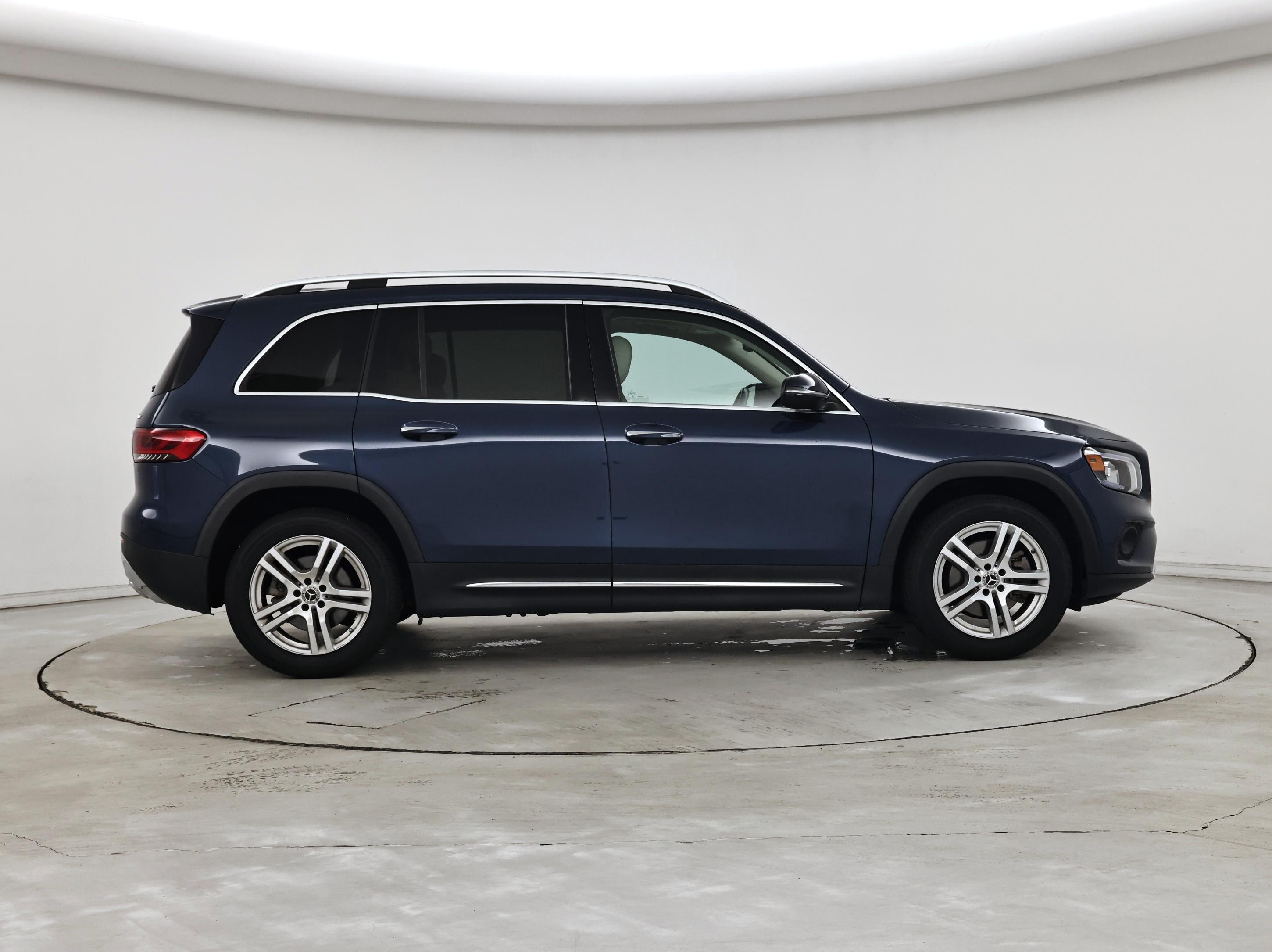 Thumbnail: 2021 Mercedes-Benz GLB - 7