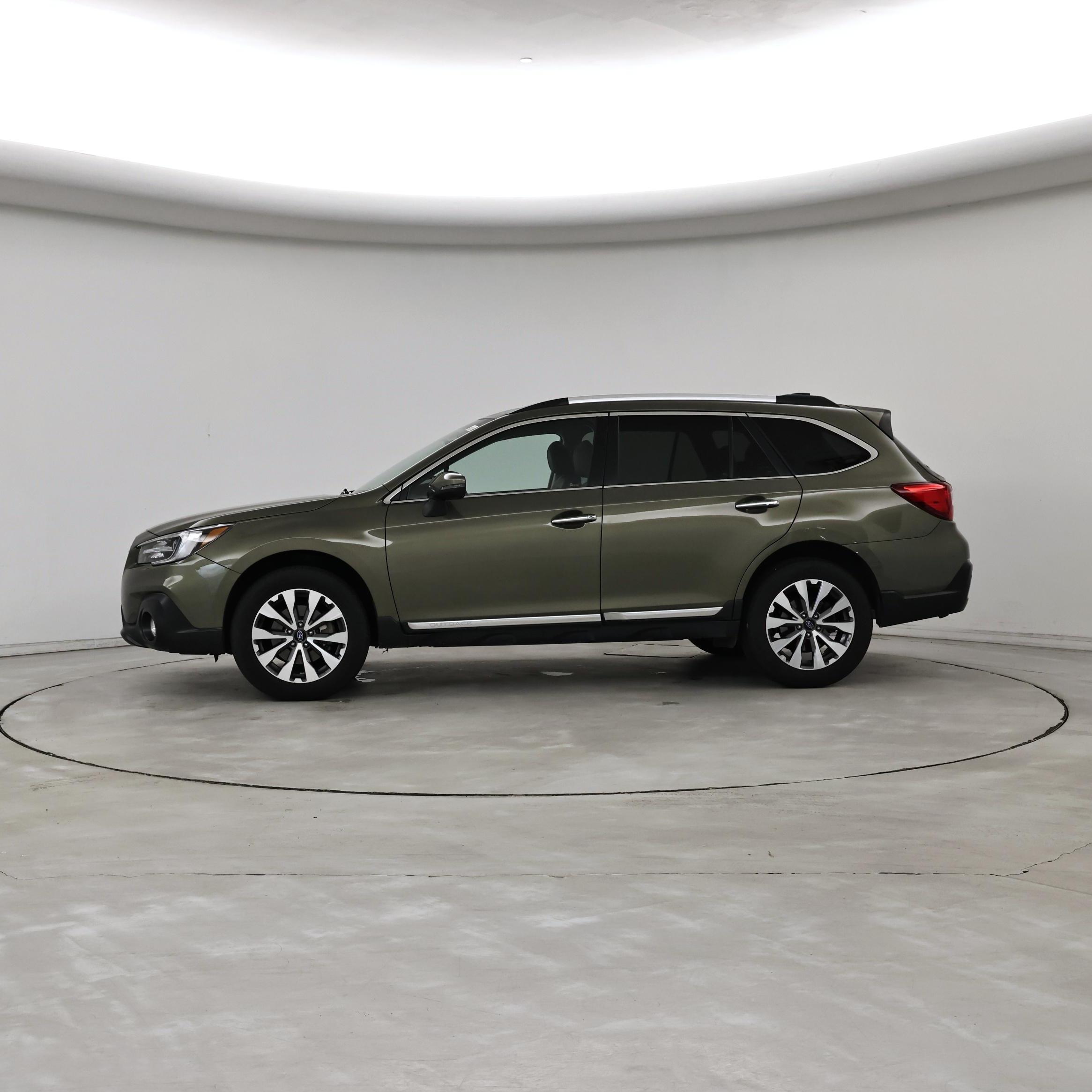 Thumbnail: 2019 Subaru Outback - 3
