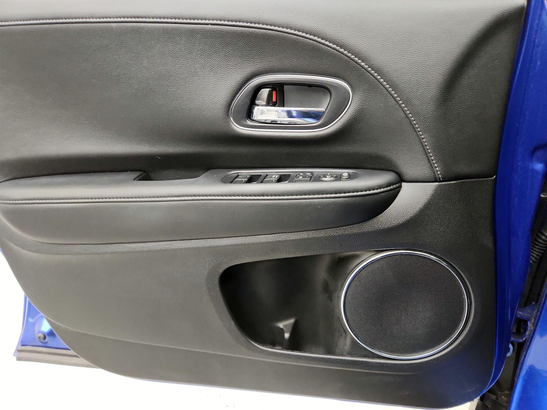 Thumbnail: 2019 Honda HR-V - 12