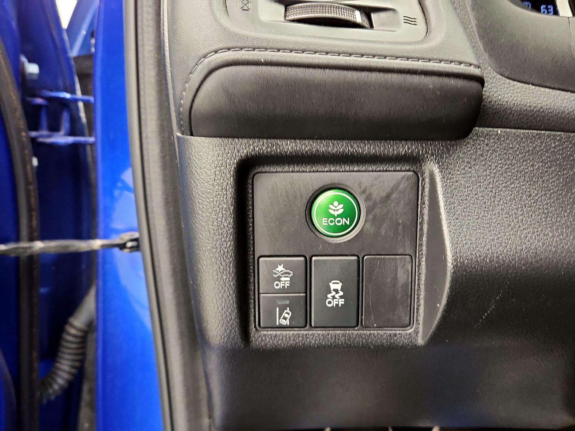 Thumbnail: 2019 Honda HR-V - 13