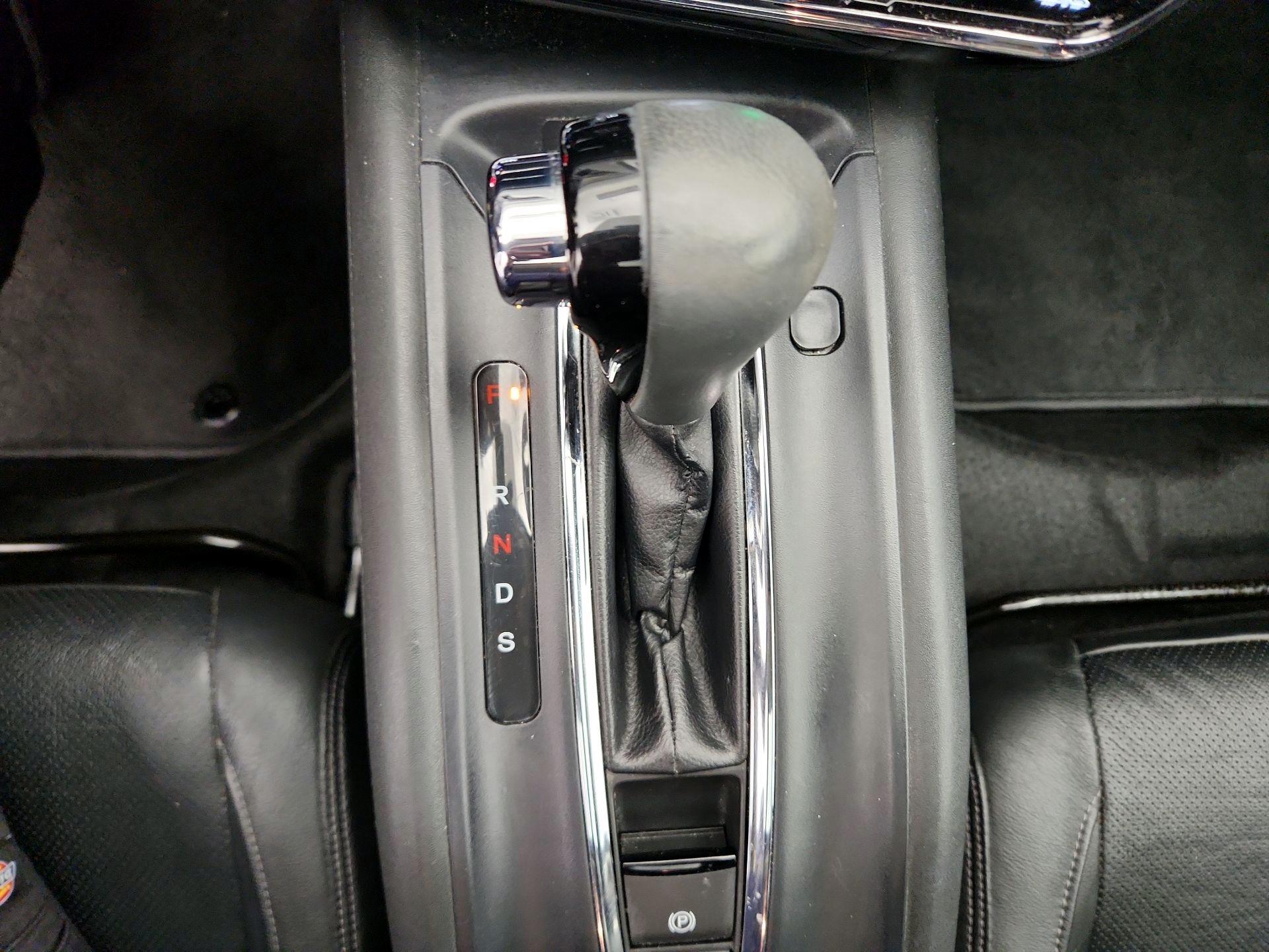 Thumbnail: 2019 Honda HR-V - 17