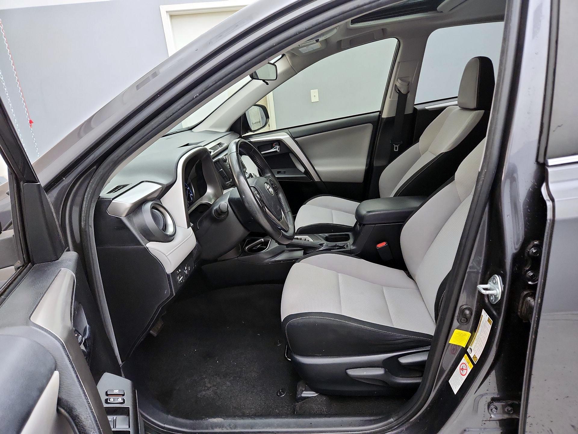 Thumbnail: 2017 Toyota RAV4 - 11