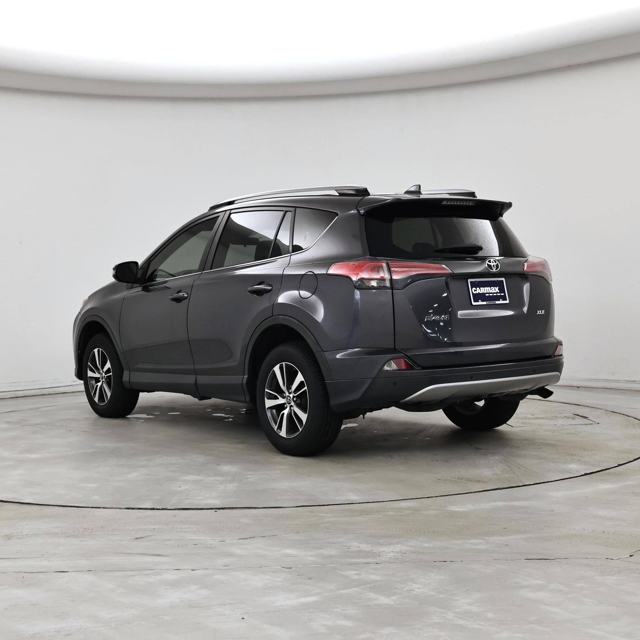 Thumbnail: 2017 Toyota RAV4 - 2