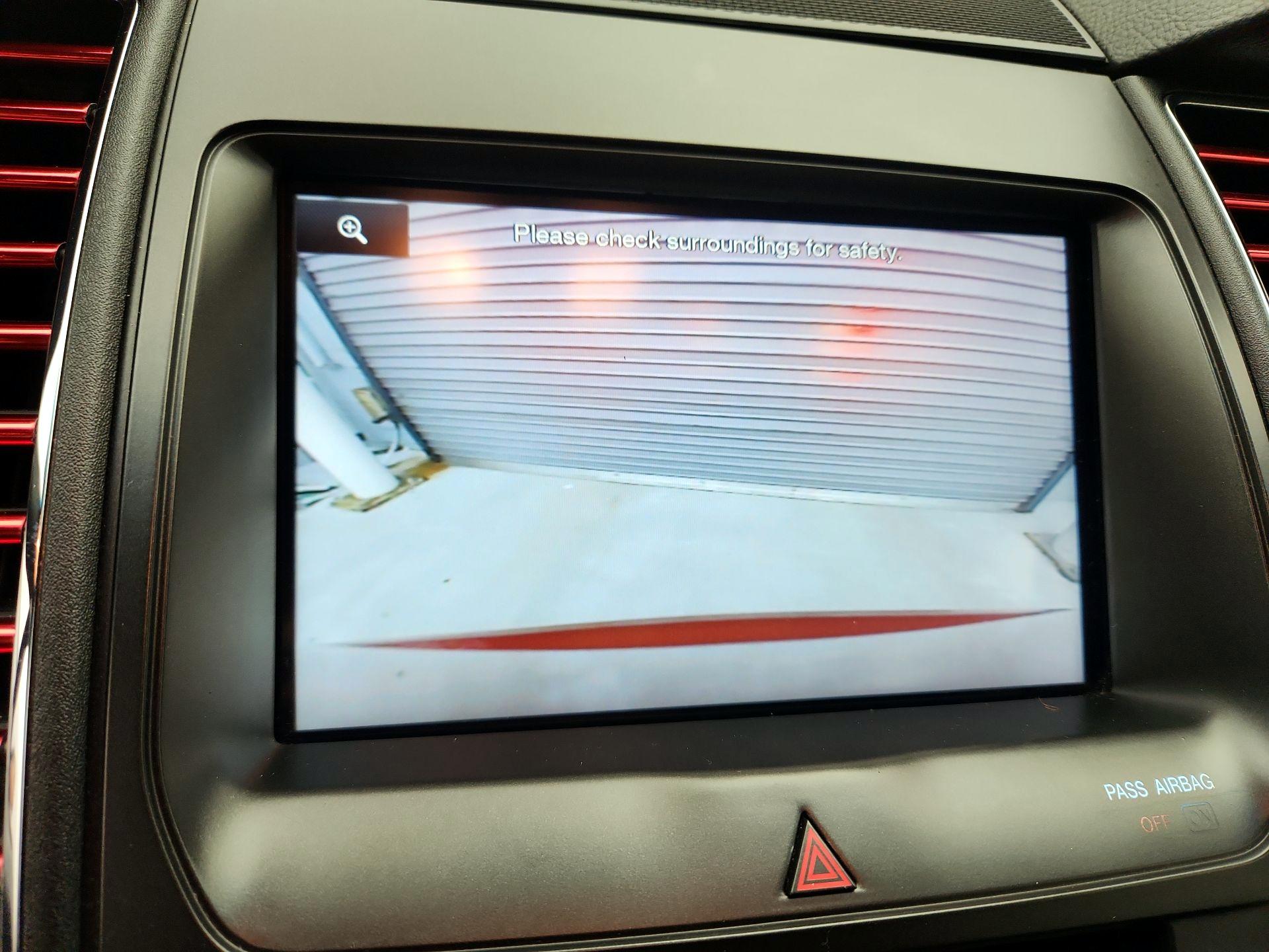 Thumbnail: 2014 Ford Taurus - 14