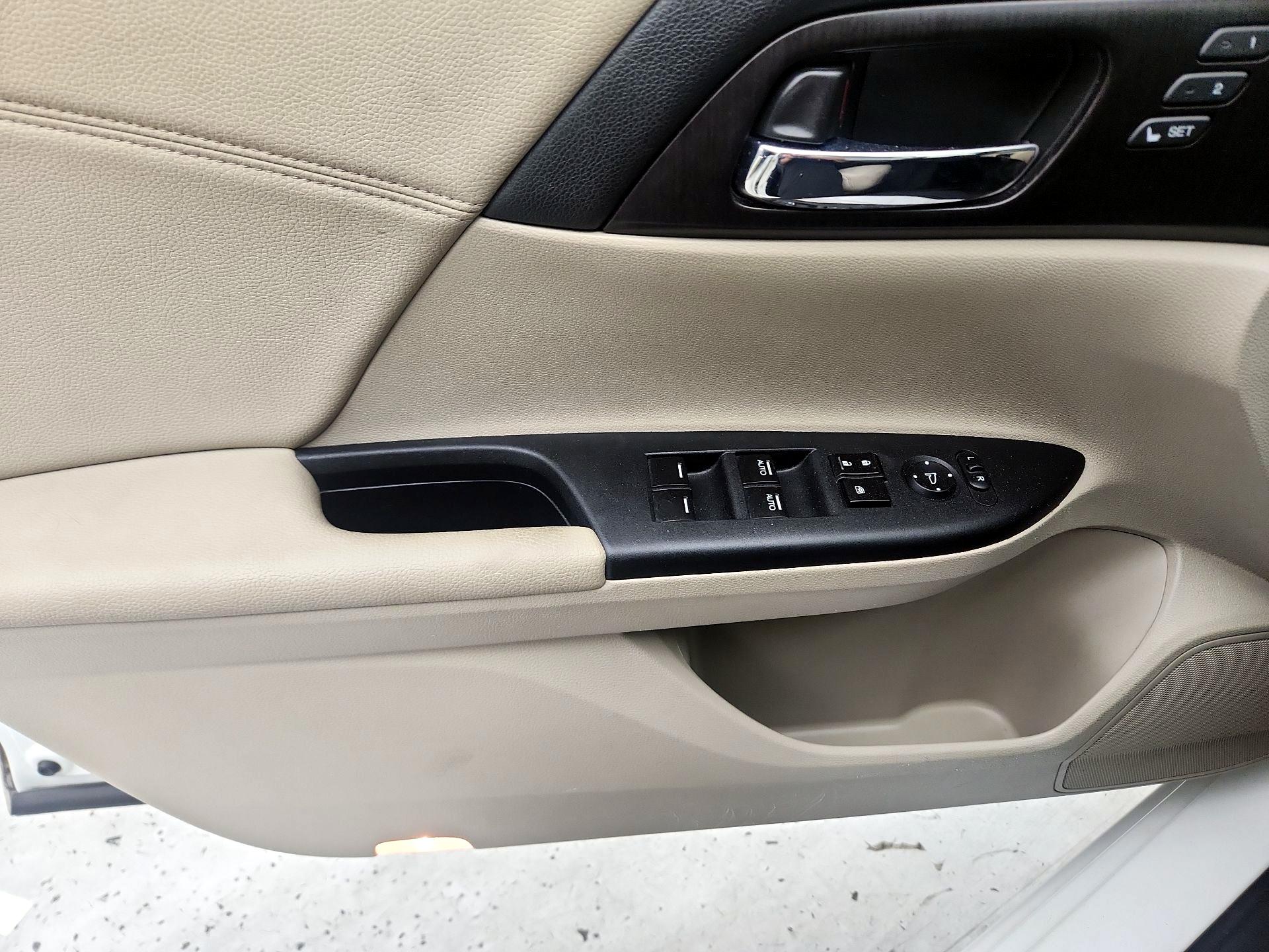 Thumbnail: 2014 Honda Accord - 12