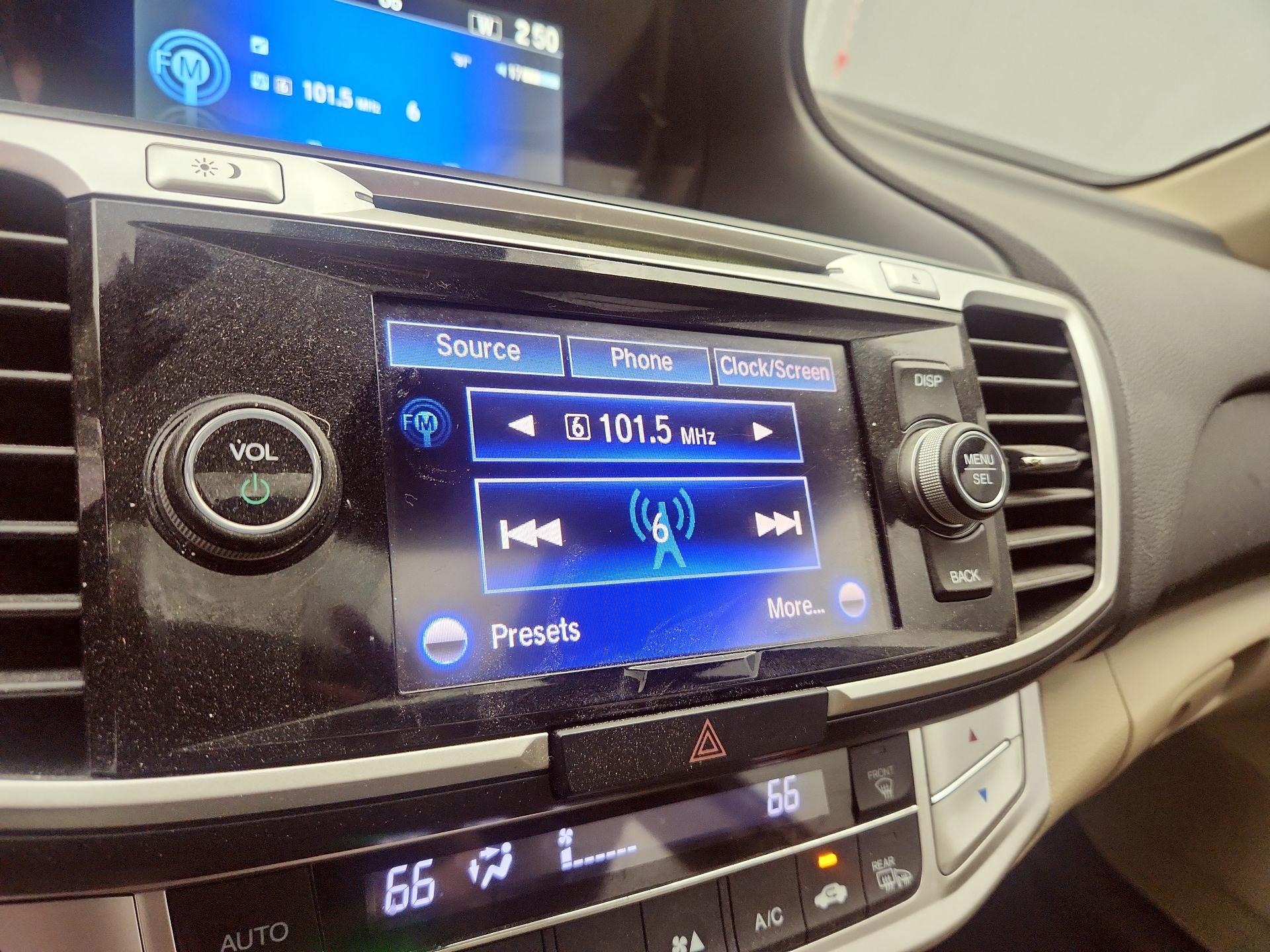 Thumbnail: 2014 Honda Accord - 15