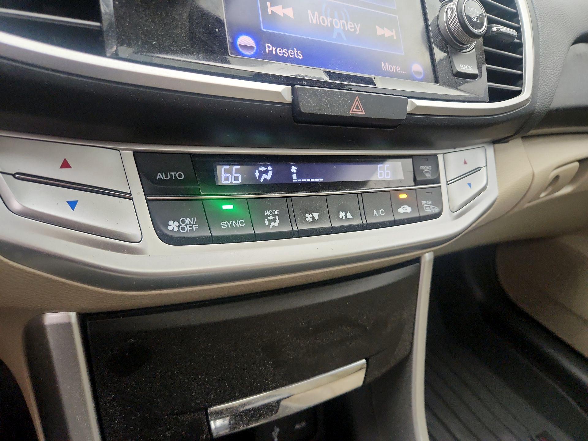 Thumbnail: 2014 Honda Accord - 16