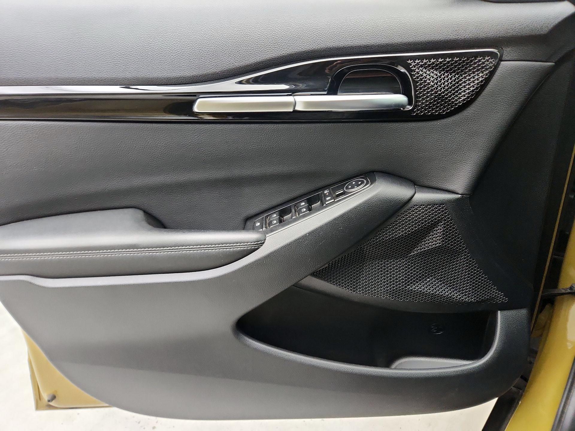 Thumbnail: 2024 Kia Seltos - 12