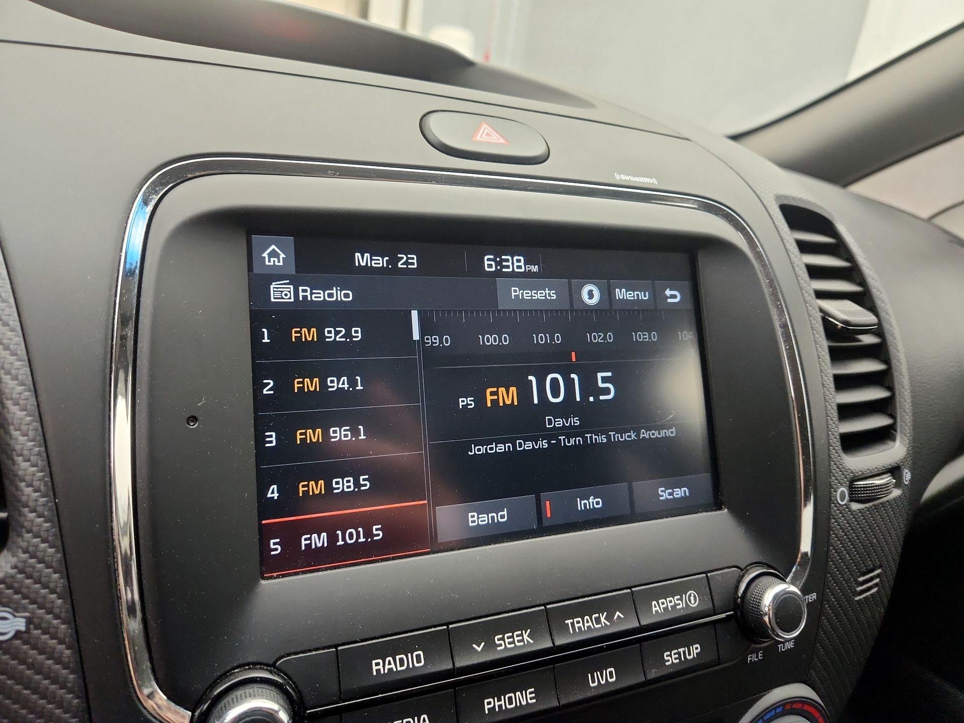 Thumbnail: 2017 Kia Forte - 15