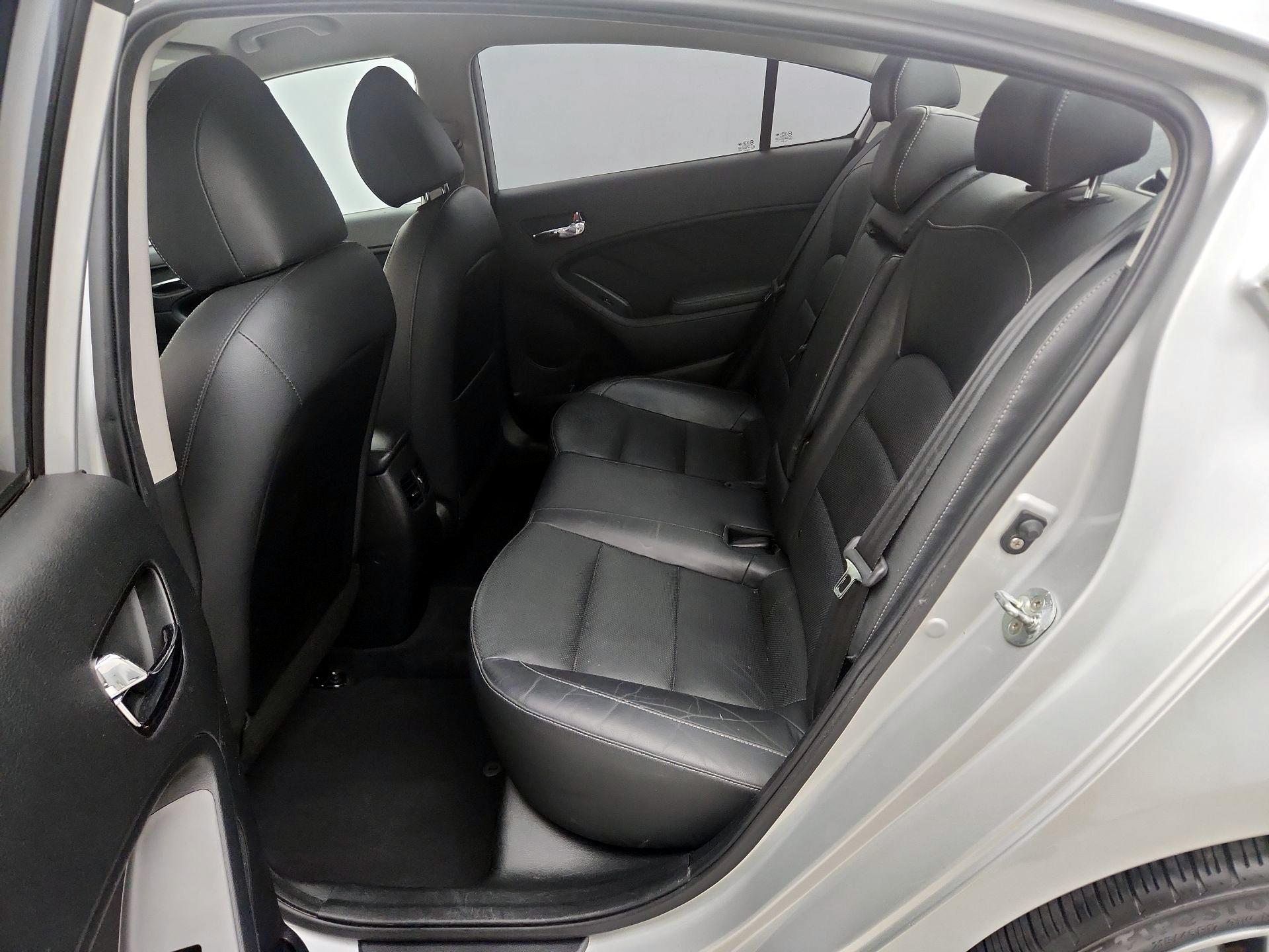 Thumbnail: 2017 Kia Forte - 19