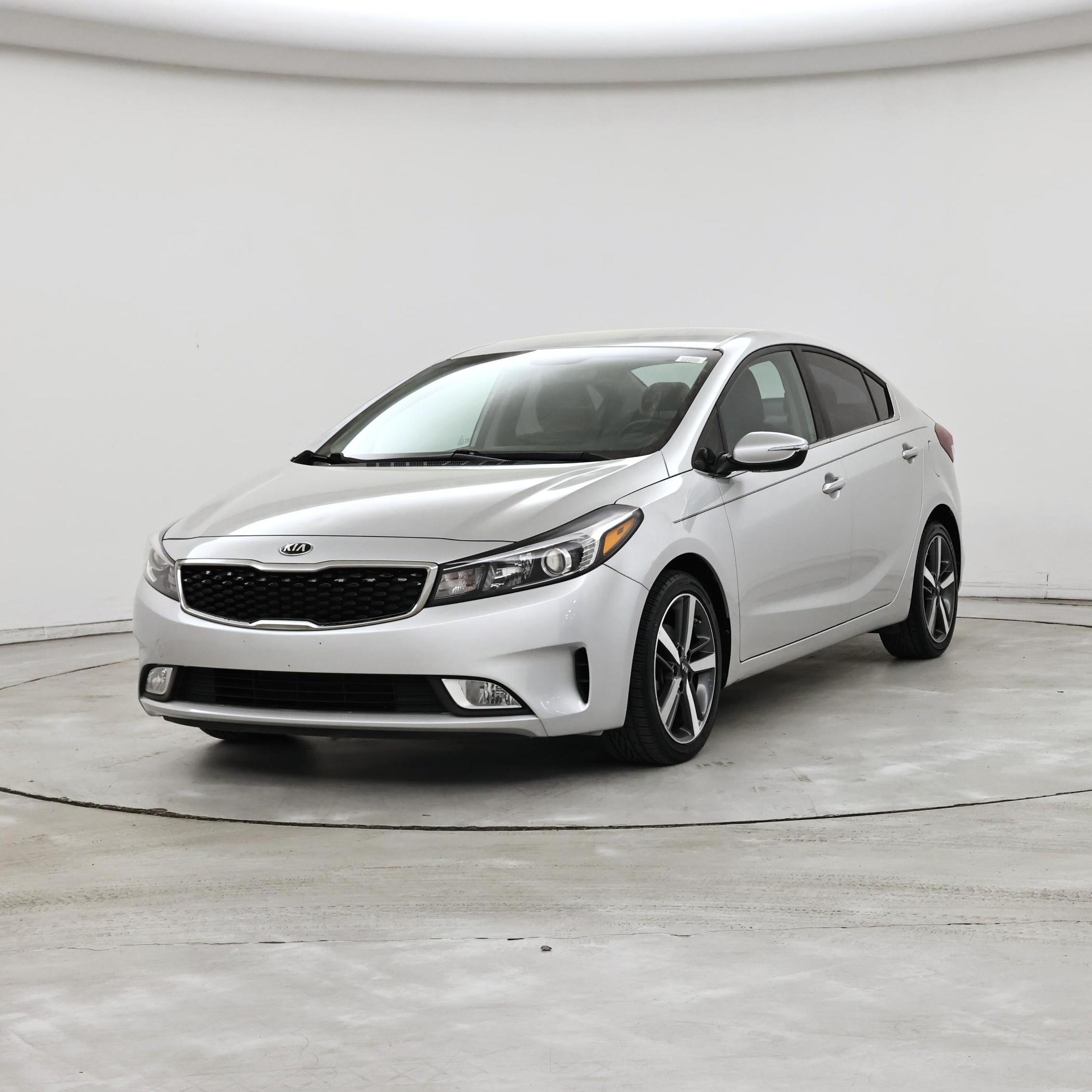 Thumbnail: 2017 Kia Forte - 4