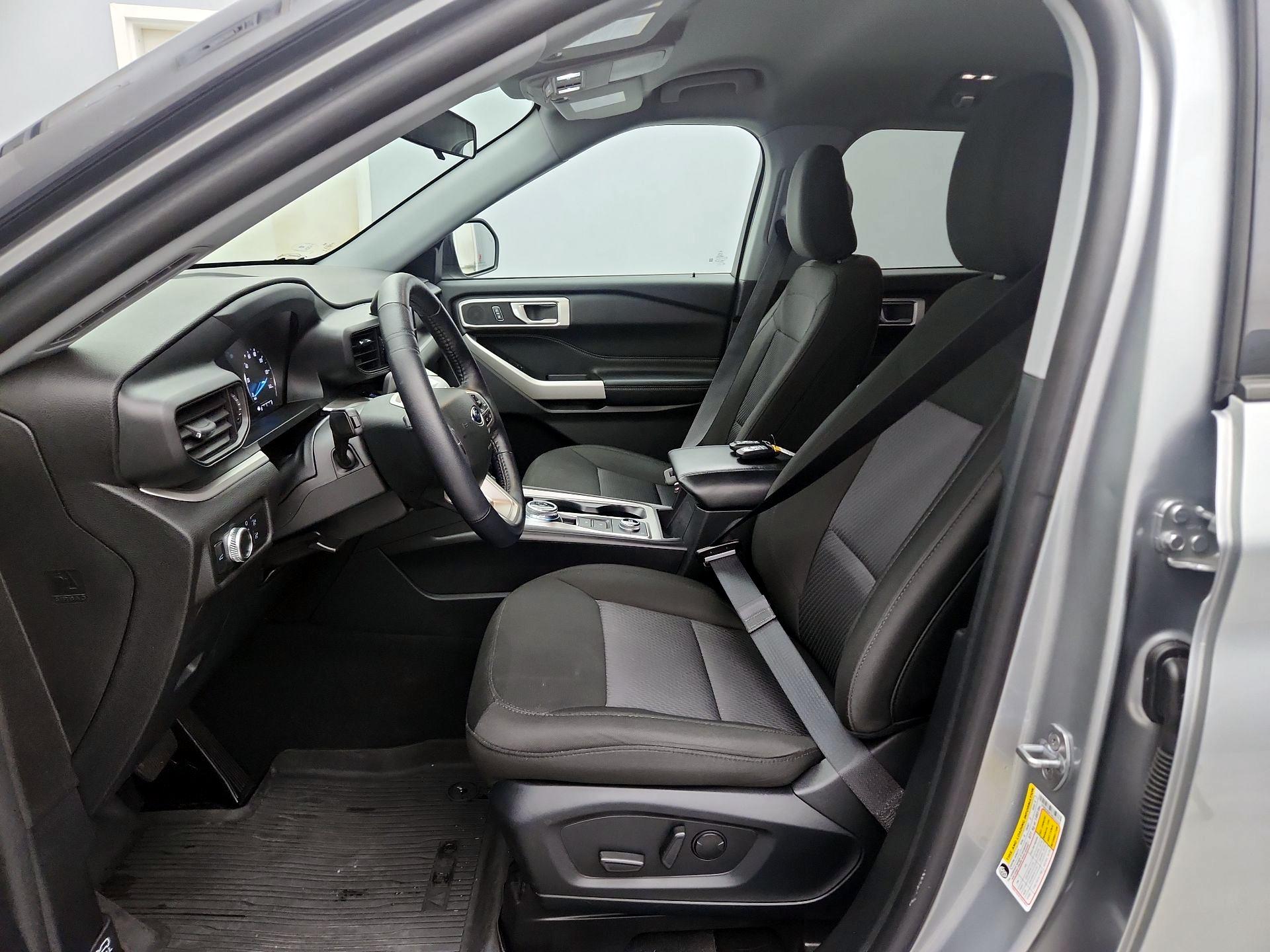 Thumbnail: 2022 Ford Explorer - 11