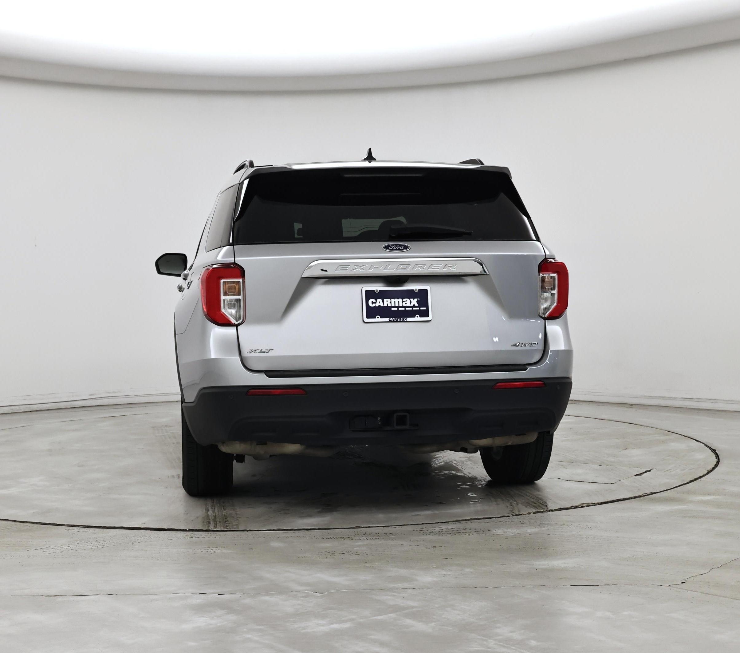 Thumbnail: 2022 Ford Explorer - 6