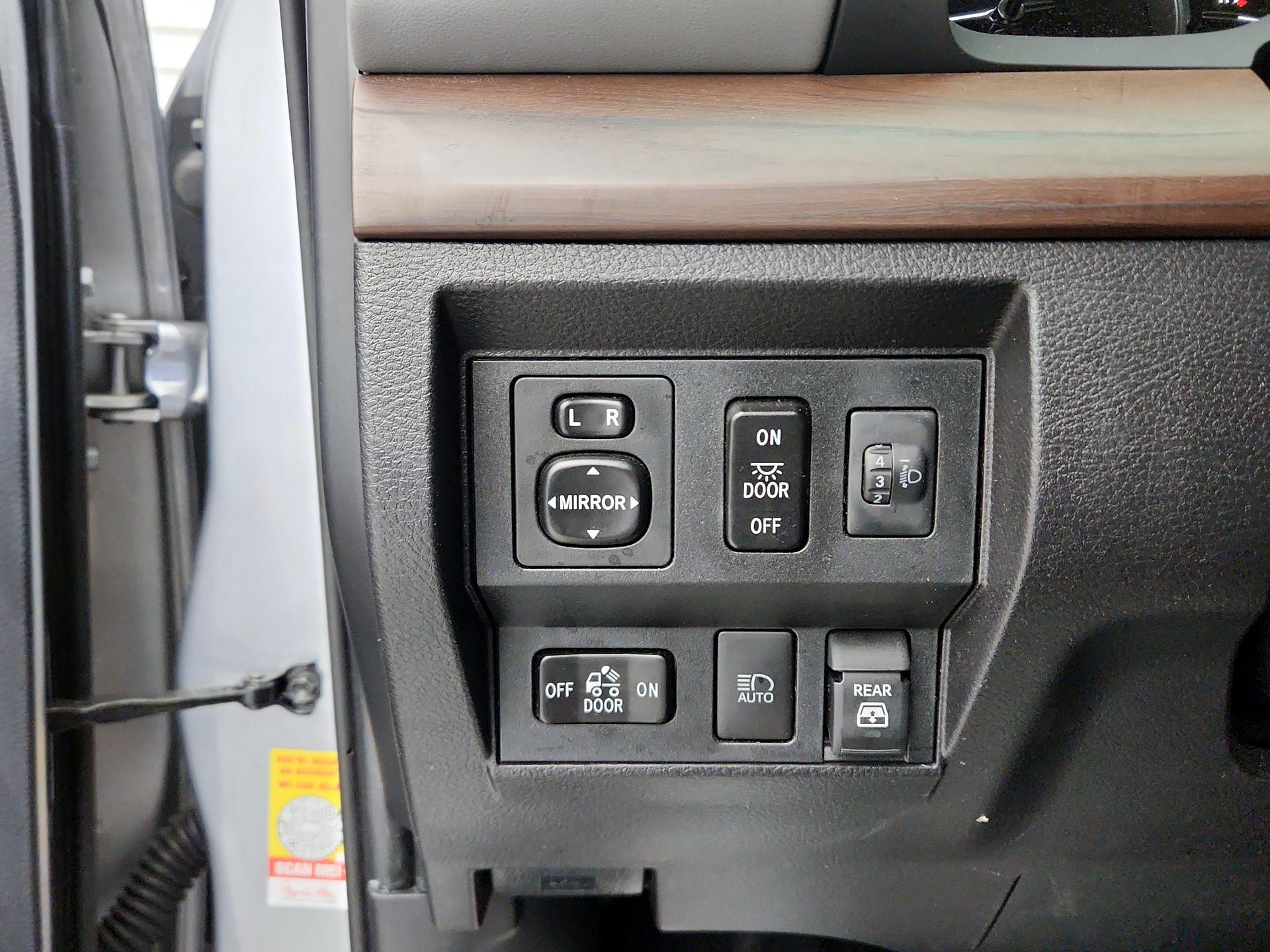 Thumbnail: 2021 Toyota Tundra - 13